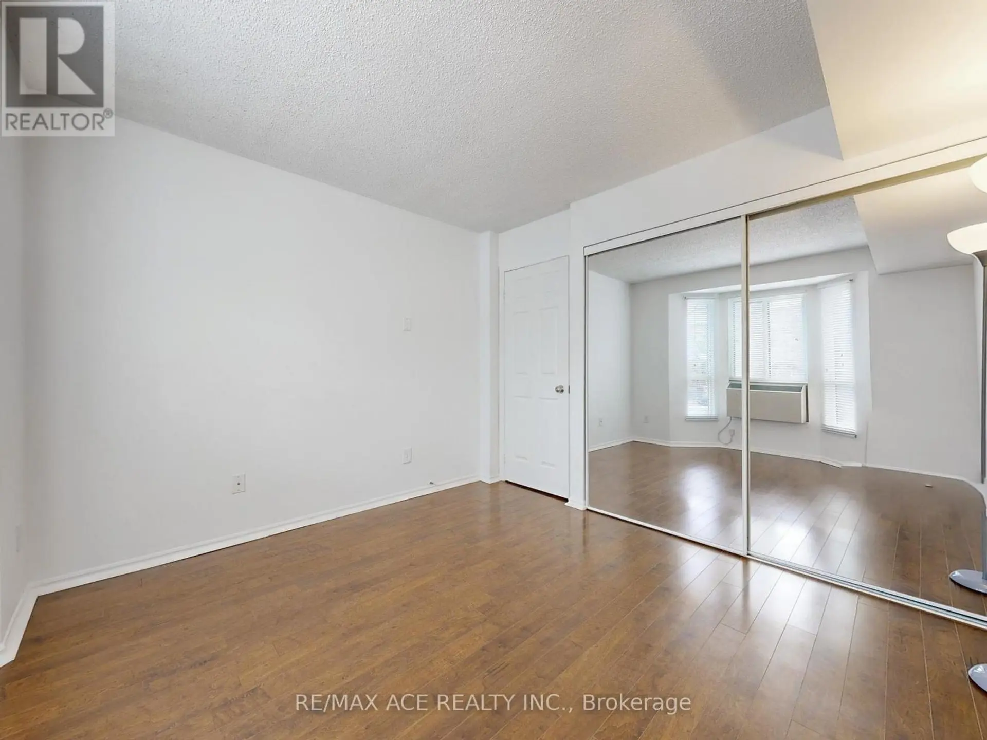 #14 660B WELLINGTON STREET W - Image 14