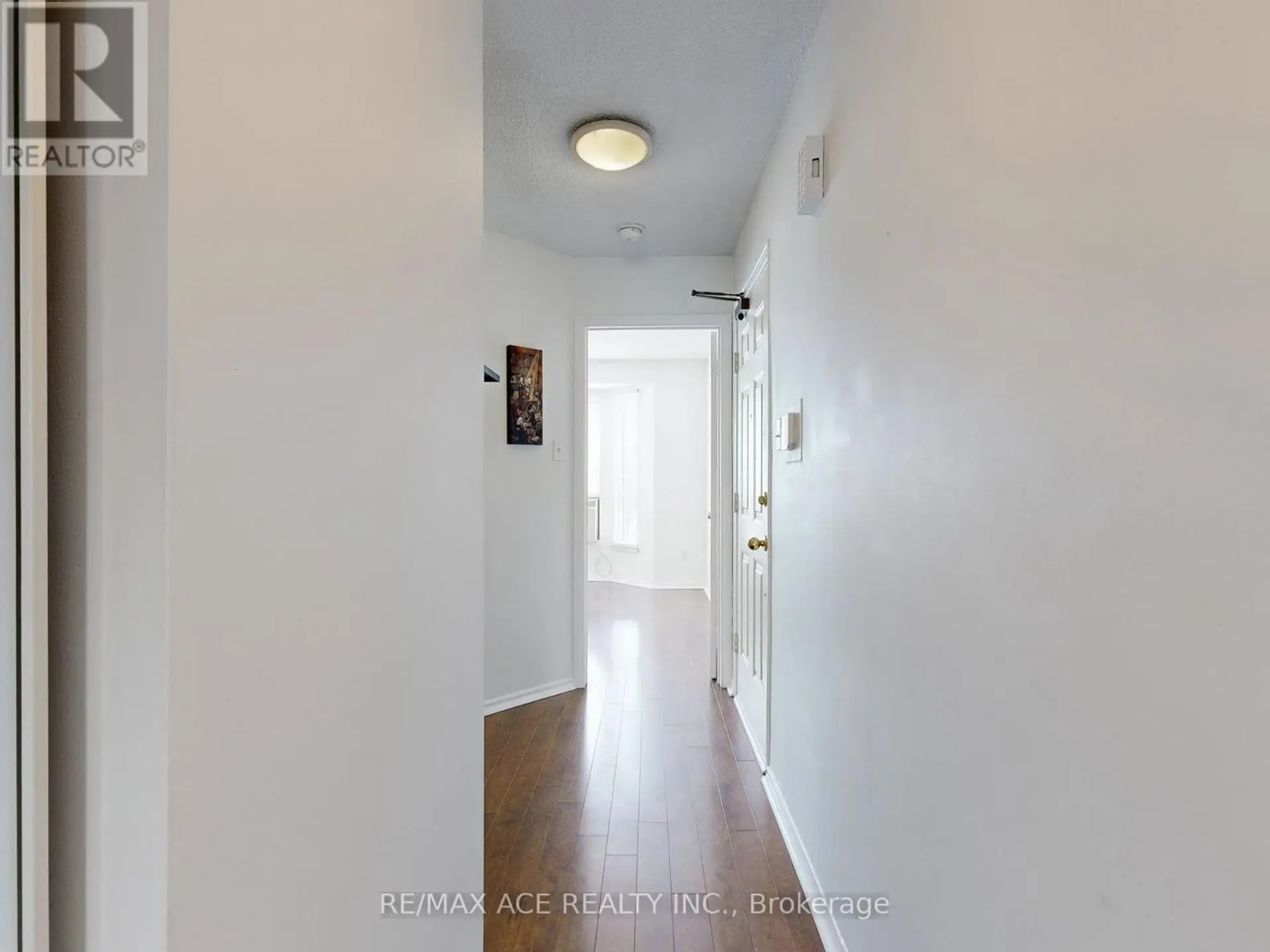#14 660B WELLINGTON STREET W - Image 12