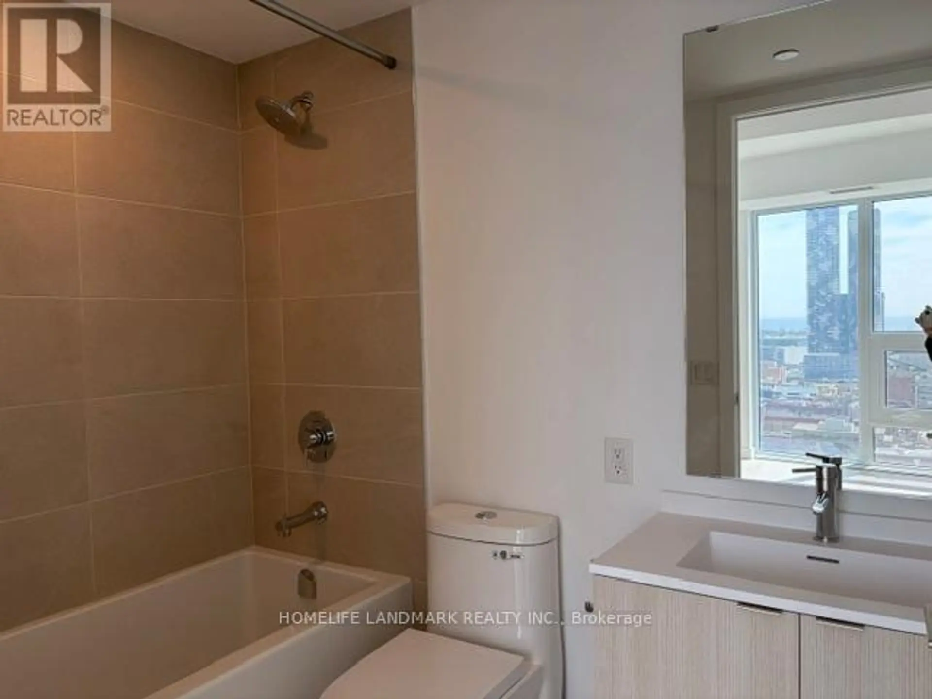 #3107 100 QUEEN STREET E - Image 3