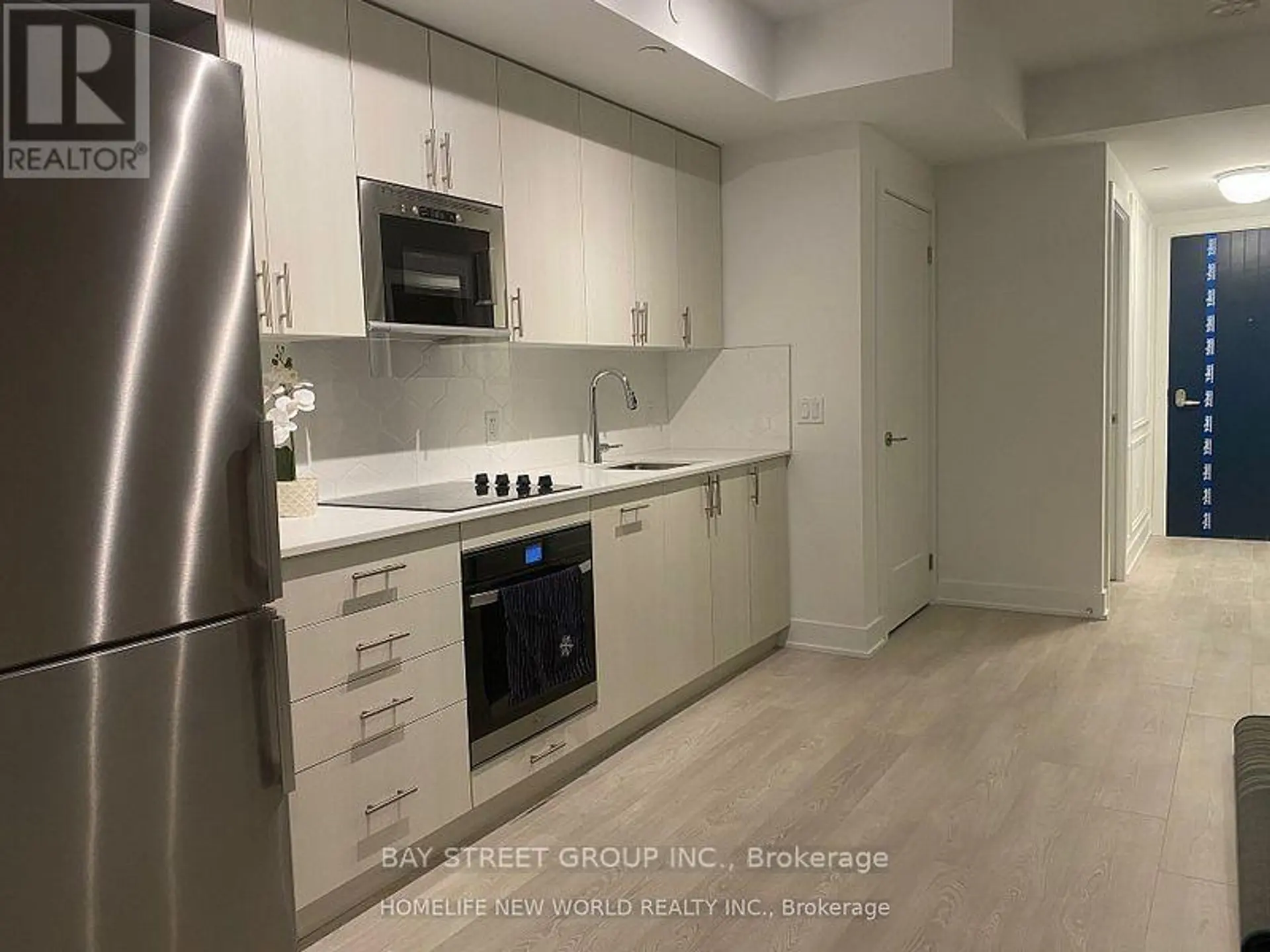 #2515 2545 SIMCOE STREET N - Image 4