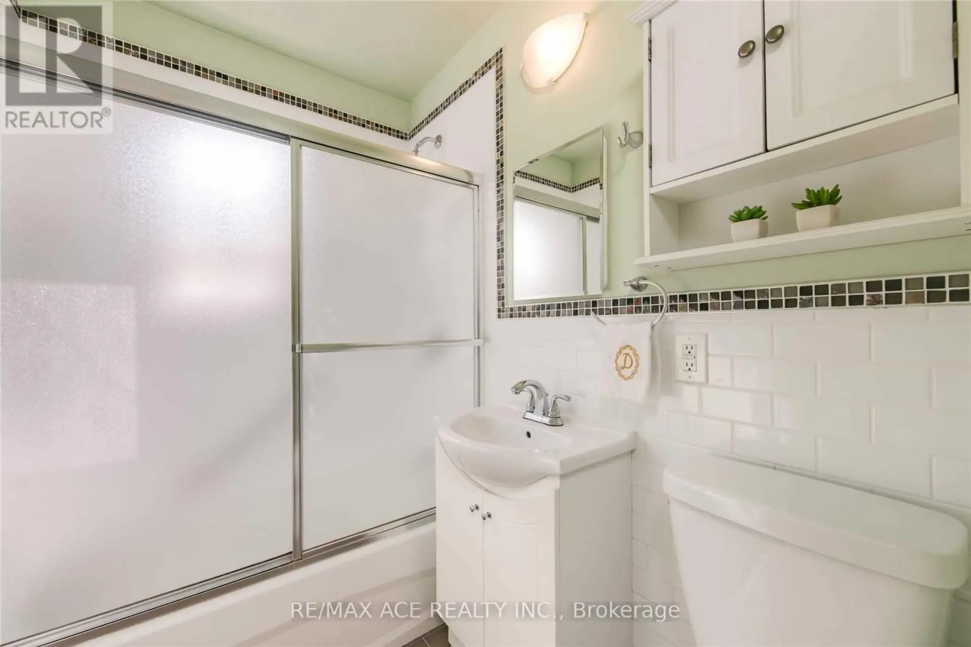 3715 ST CLAIR AVENUE E - Image 11
