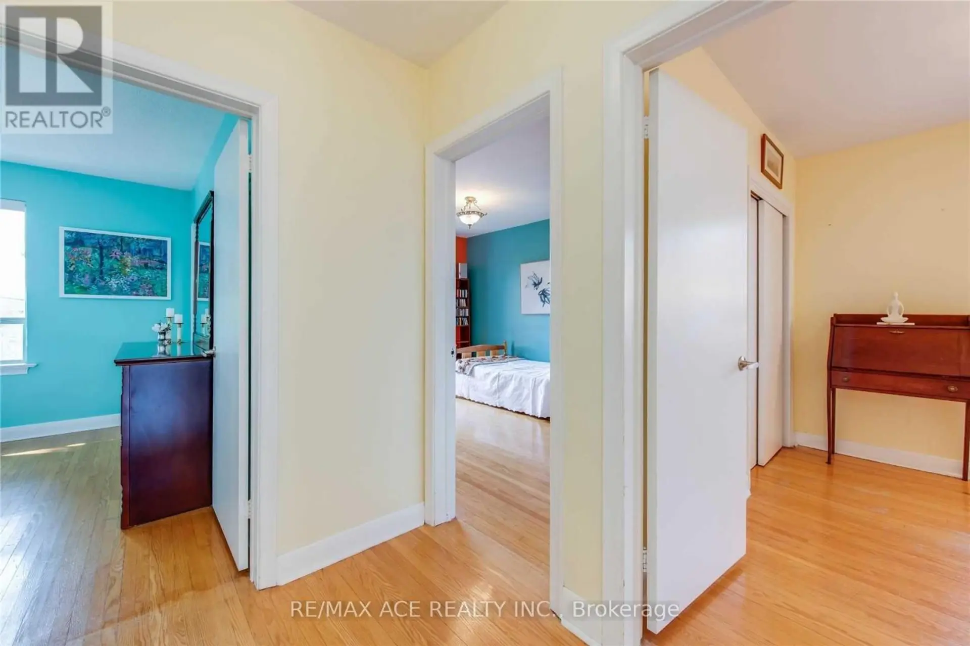 3715 ST CLAIR AVENUE E - Image 7