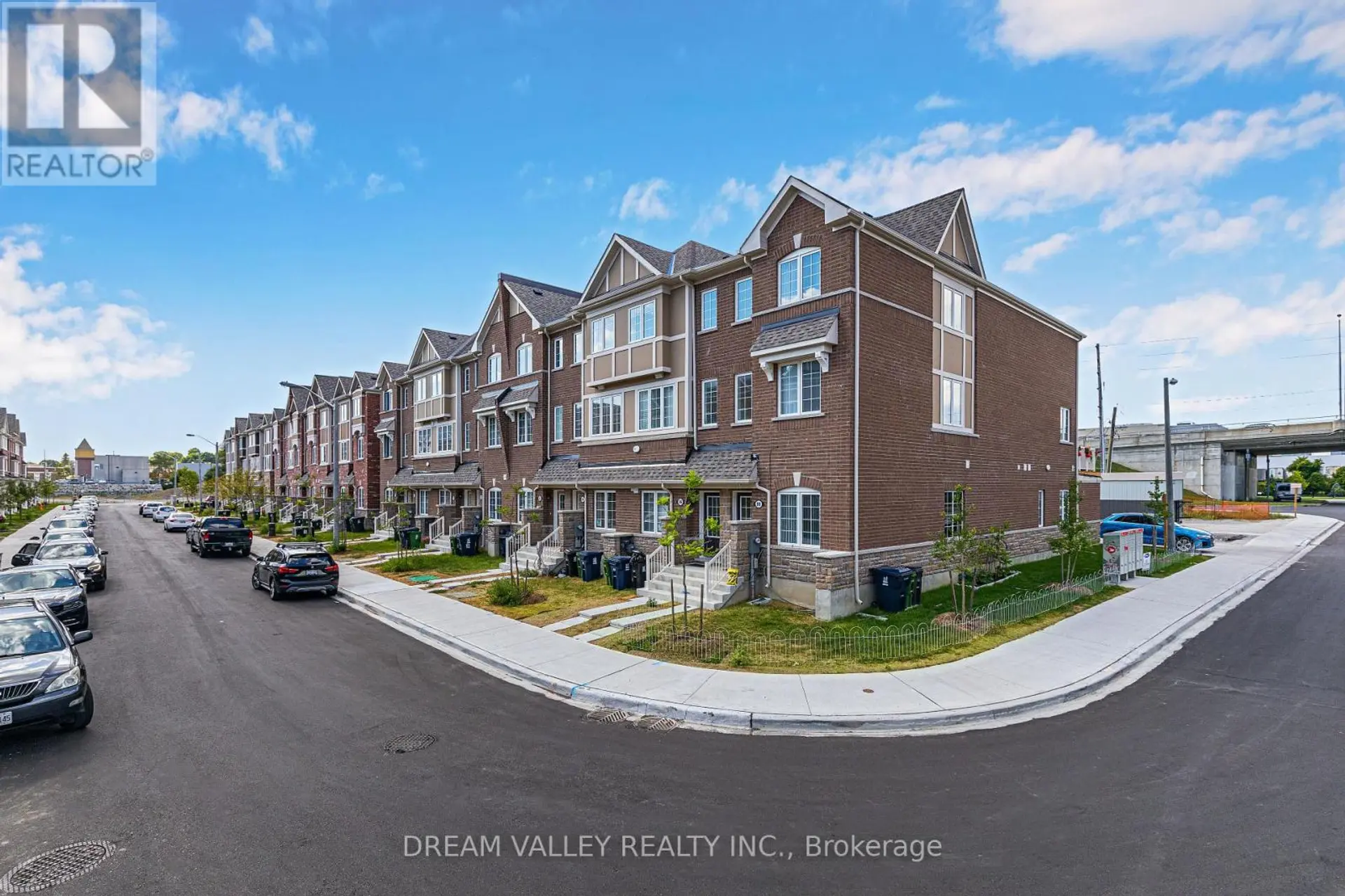 88 JOLLY WAY - Image 1