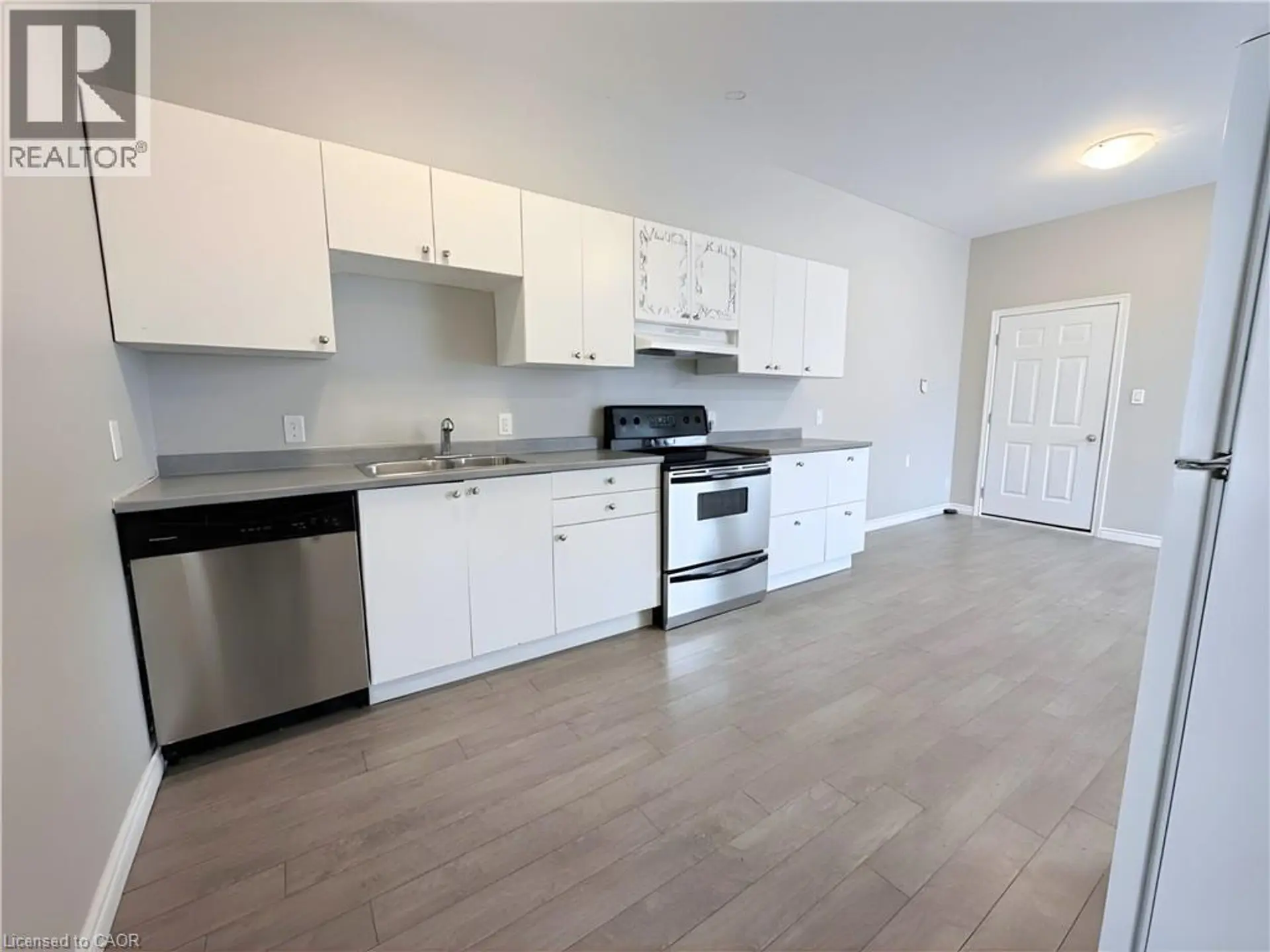 105 CHEEVER Street - Image 7