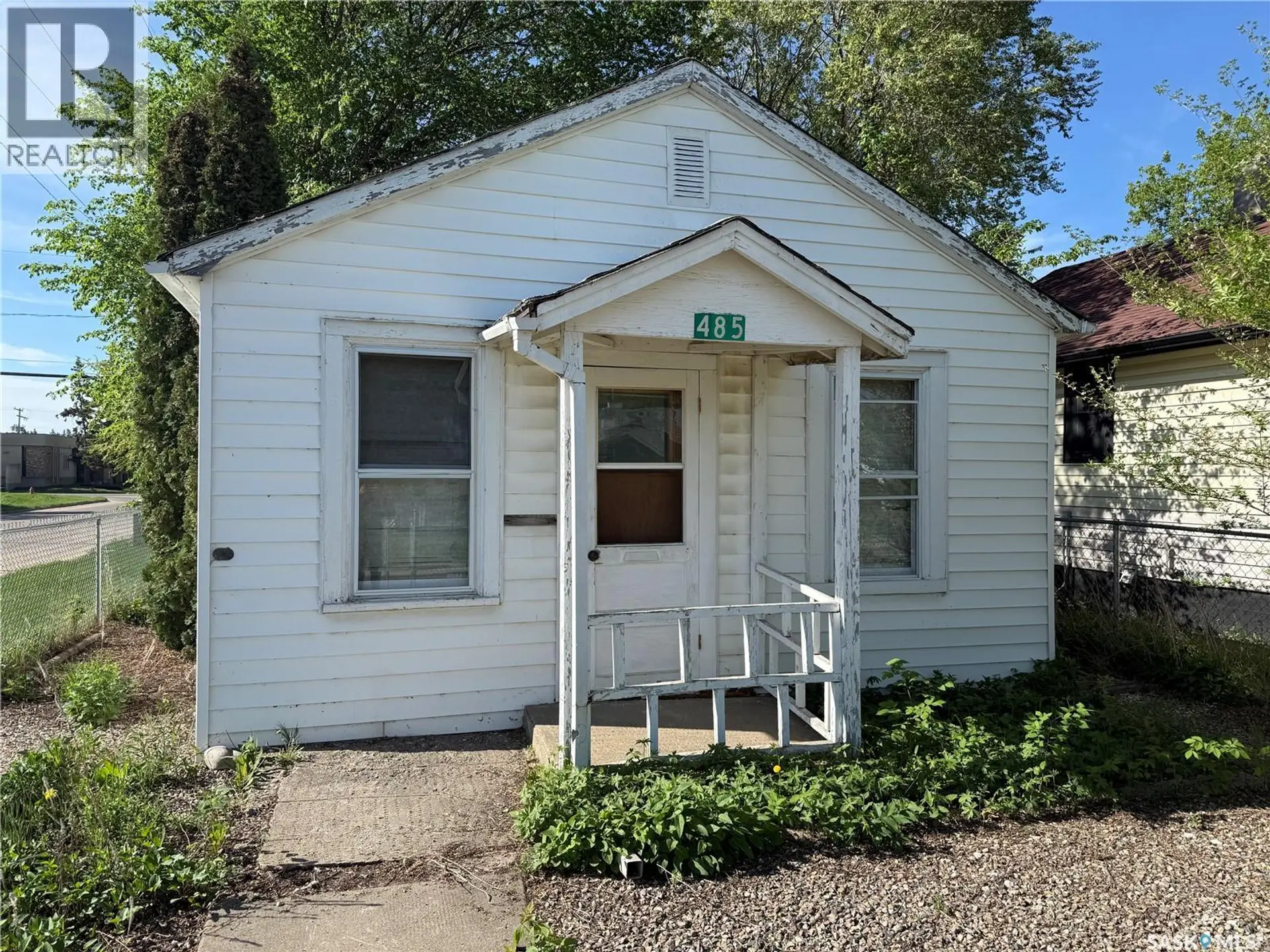 485 12th STREET E - Image 1