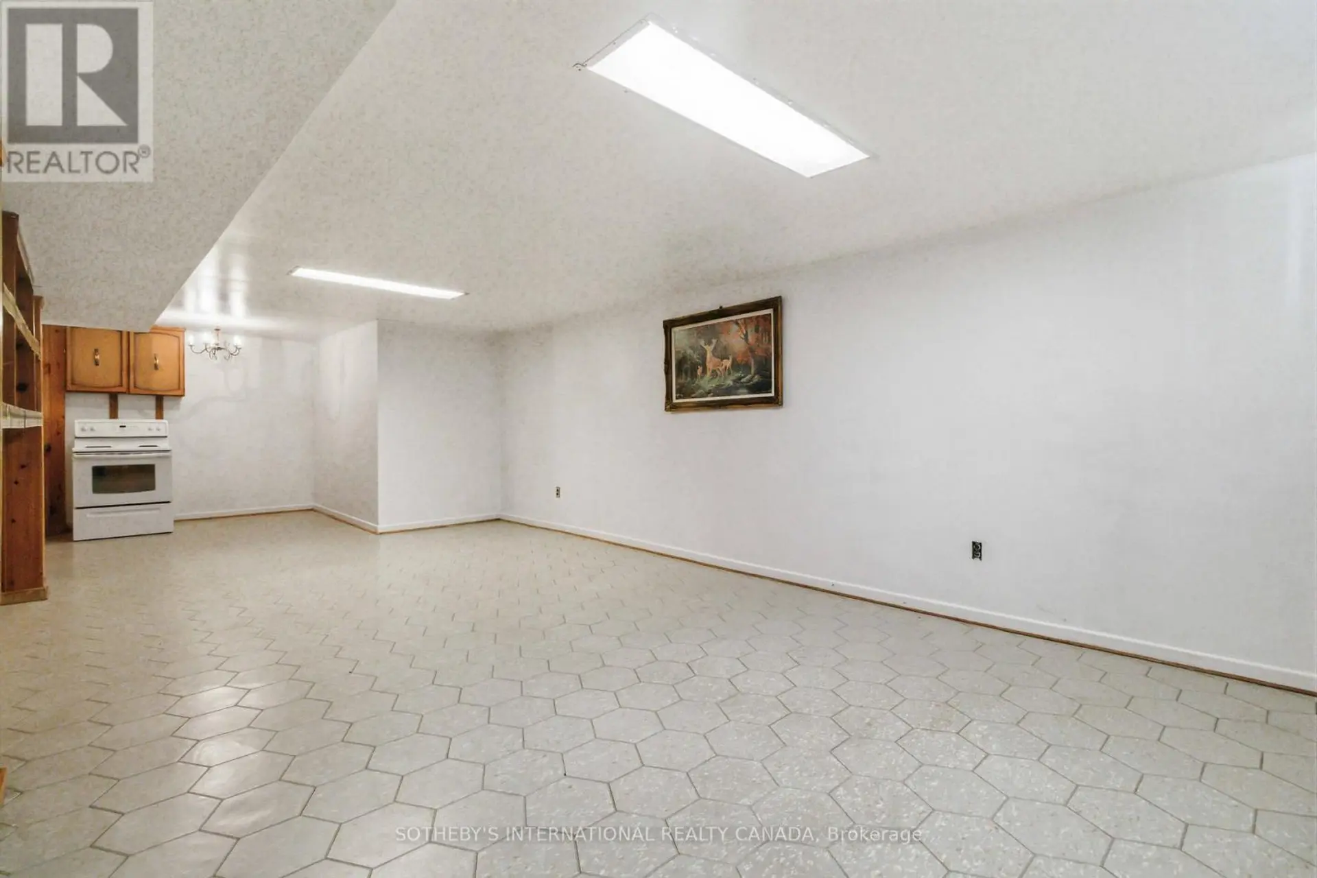 11 PAGODA PLACE - Image 15