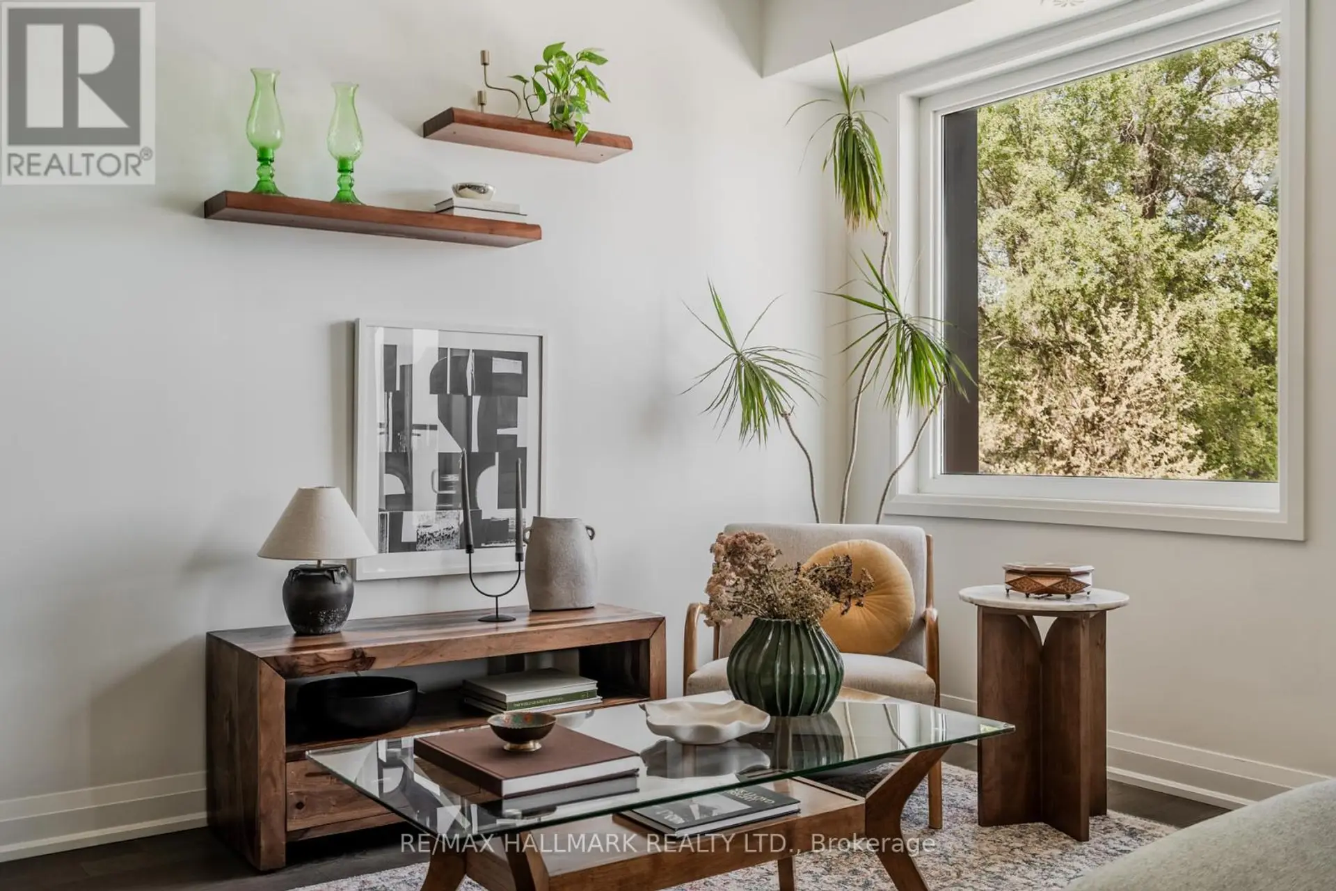 #15 100 COXWELL AVENUE - Image 1