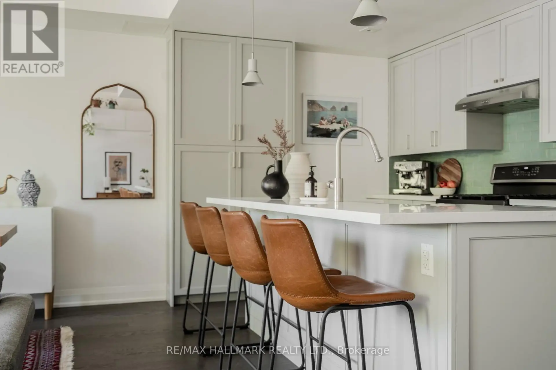 #15 100 COXWELL AVENUE - Image 3