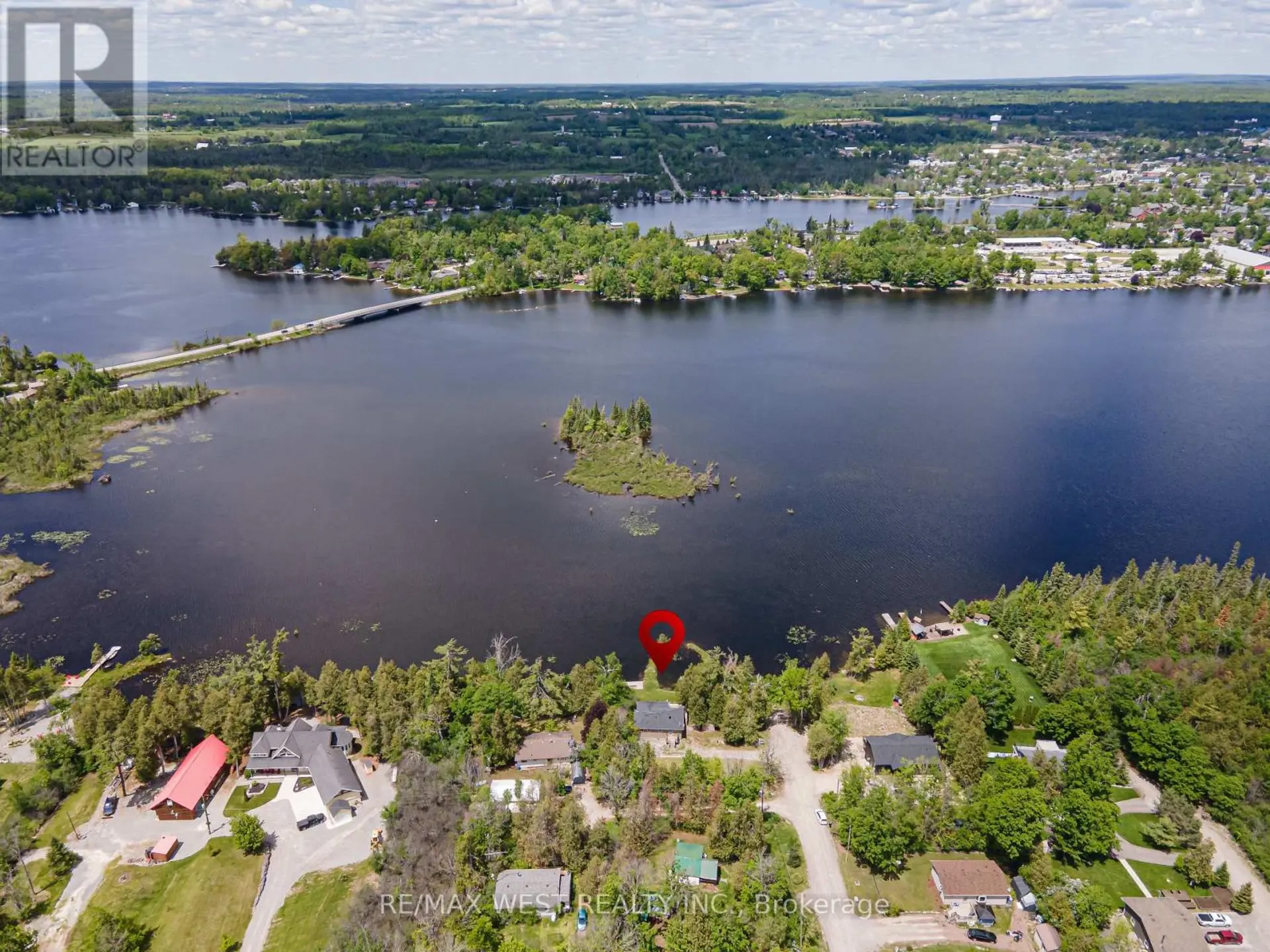 15 MANCHESTER TRAIL - Image 2