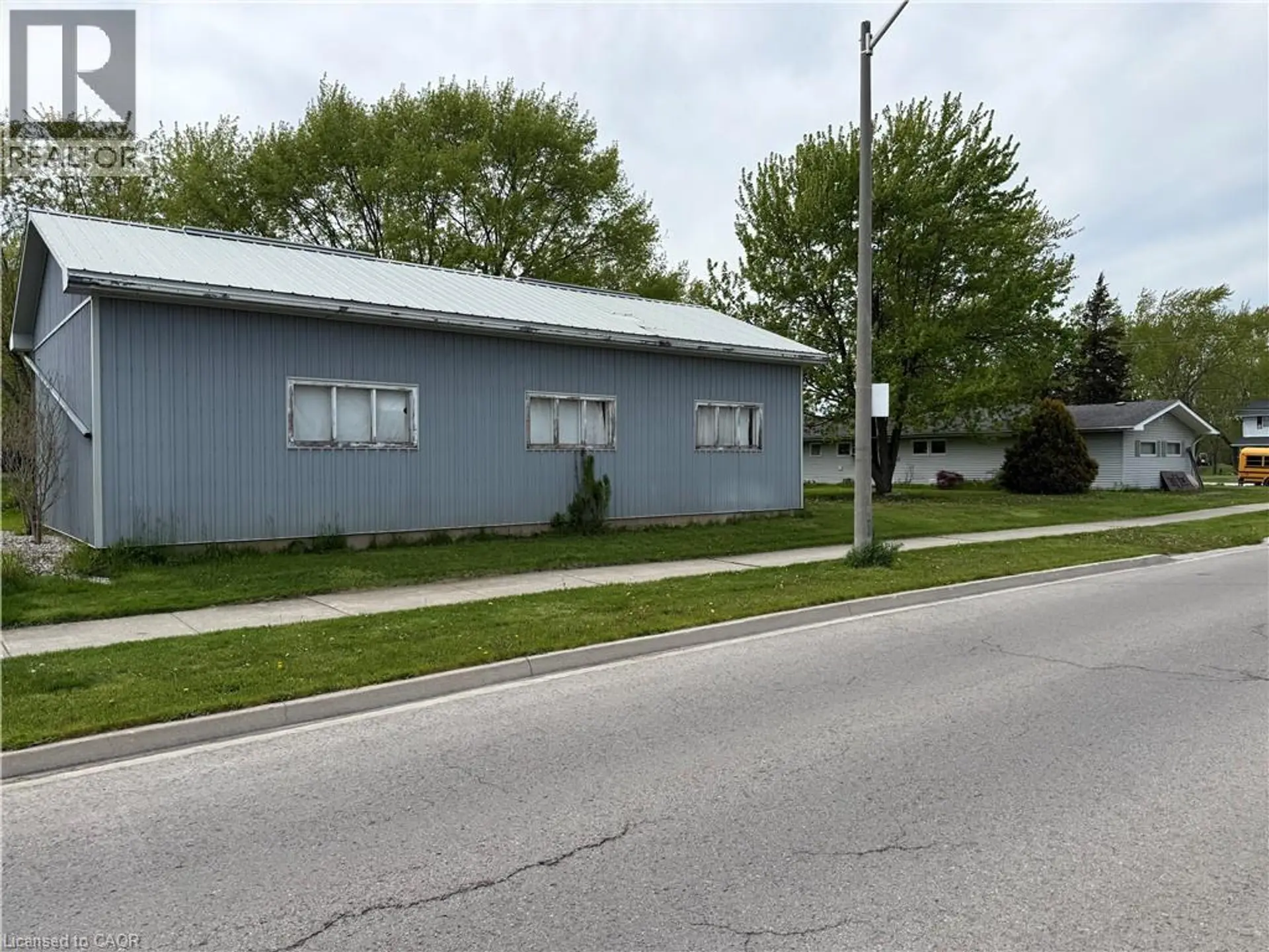 3931 MAIN Street W - Image 9