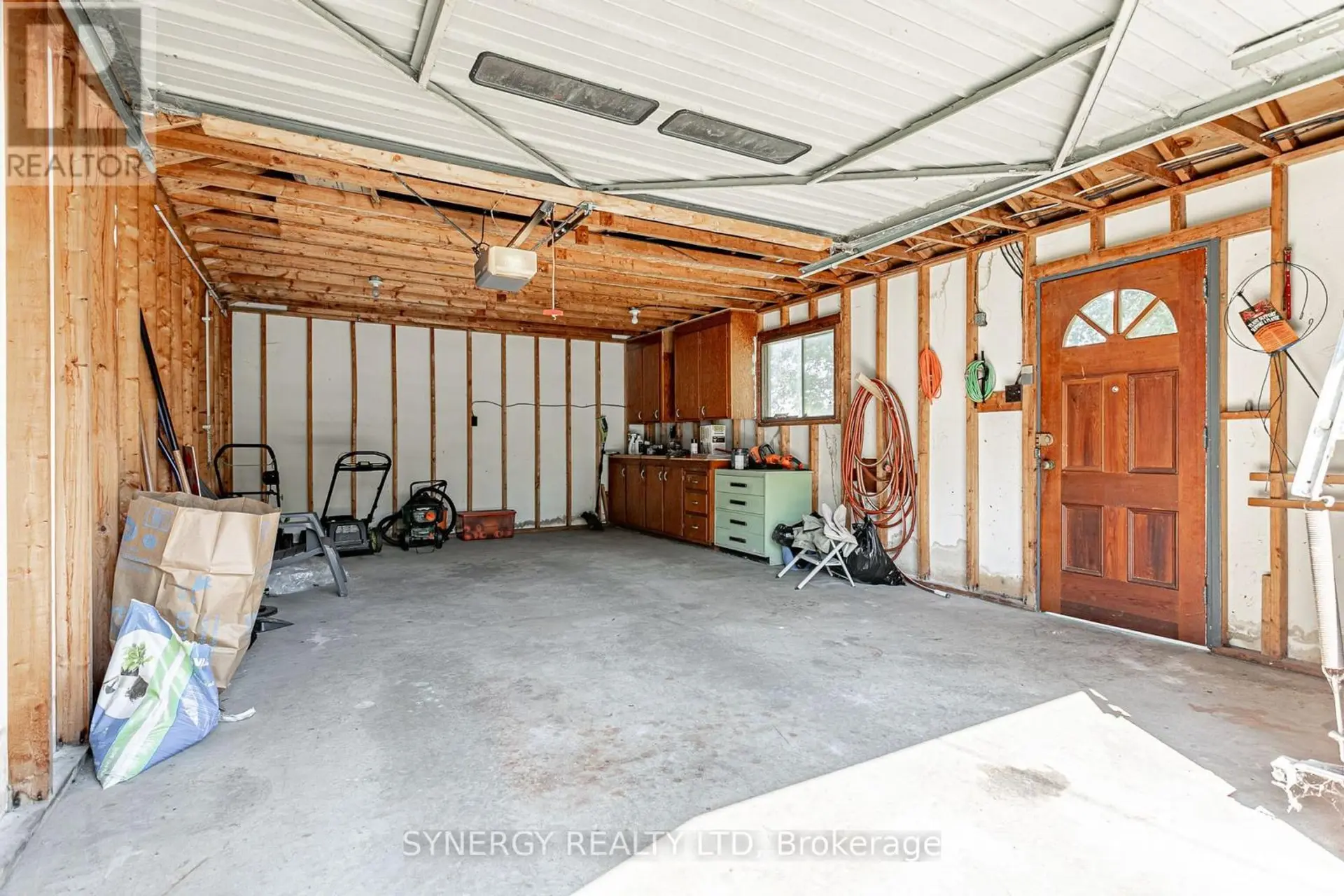 227 STERLING STREET - Image 15