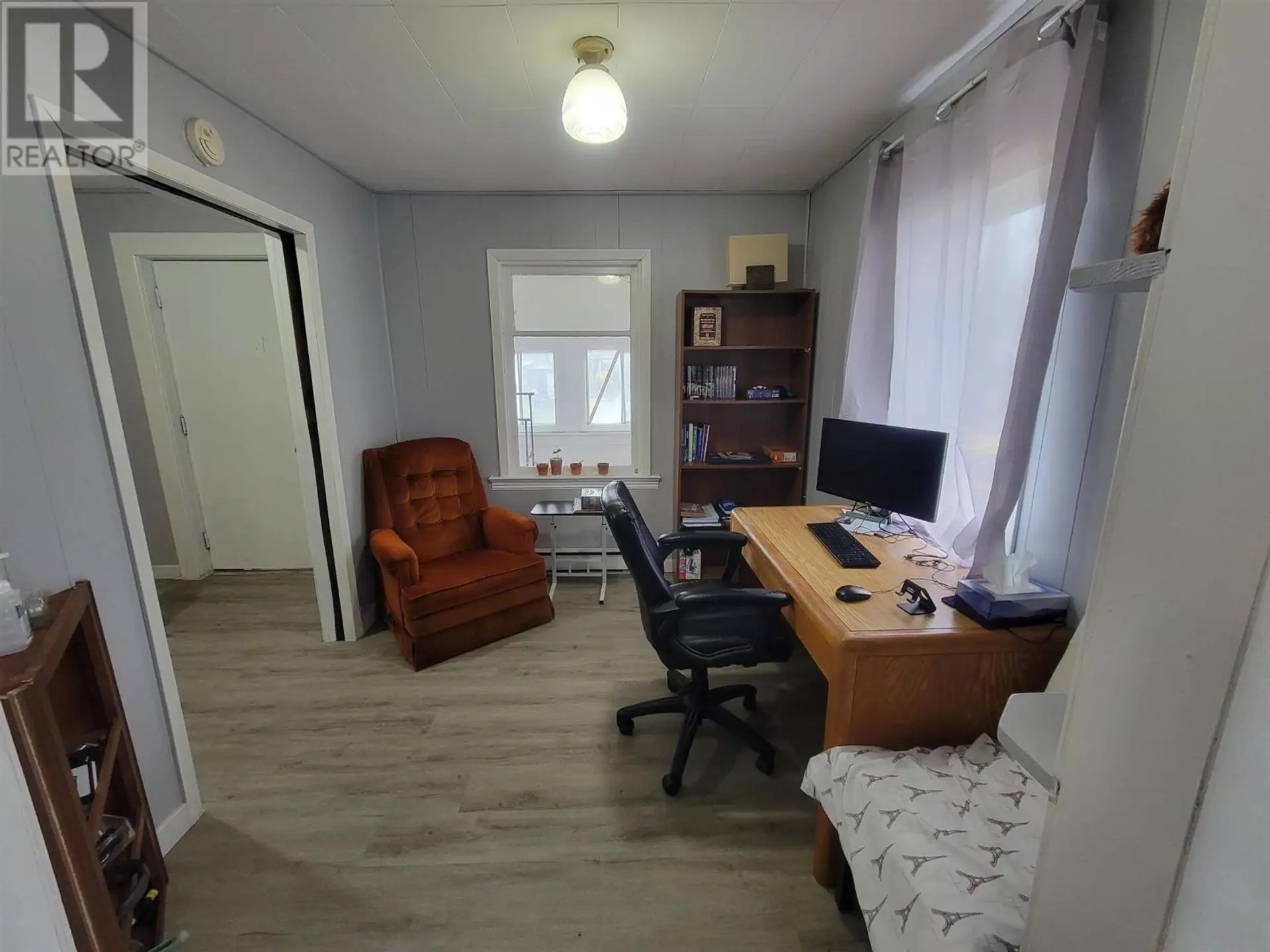 119 Grosvenor AVE - Image 4