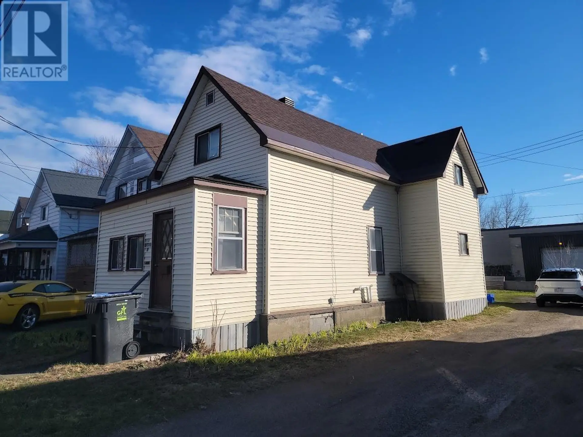 119 Grosvenor AVE - Image 10