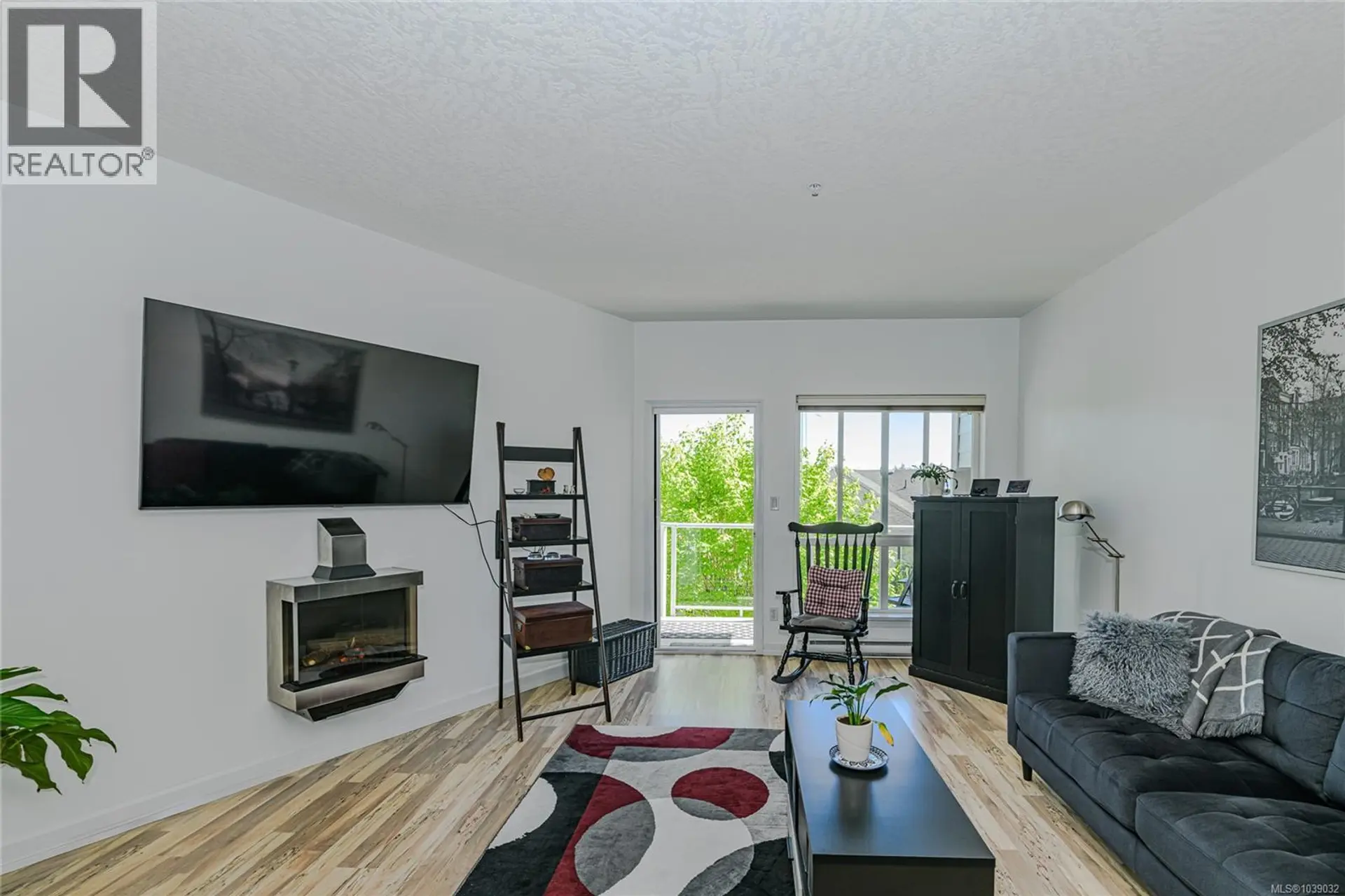 #205 3915 Carey Rd - Image 6