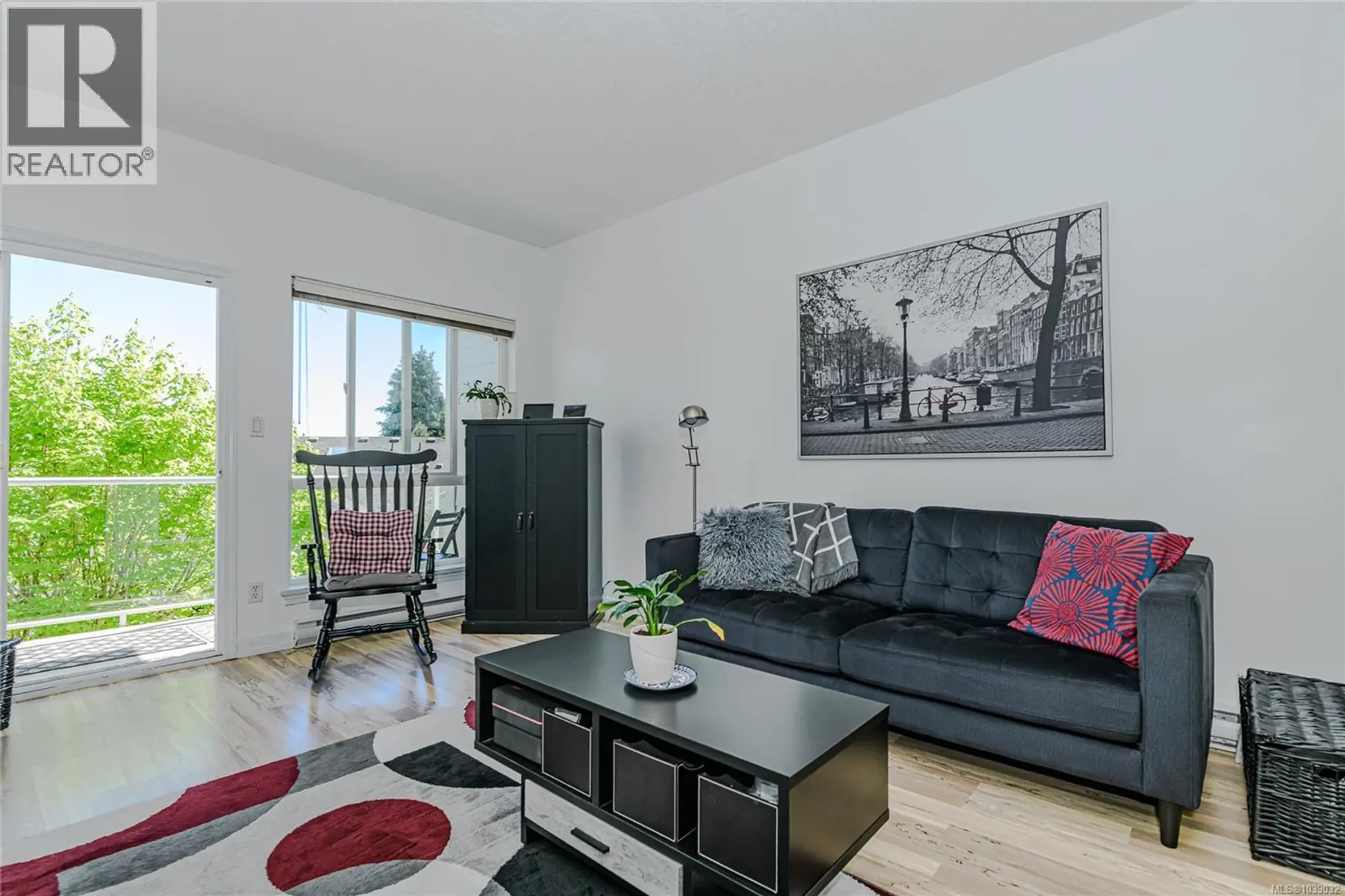 #205 3915 Carey Rd - Image 4