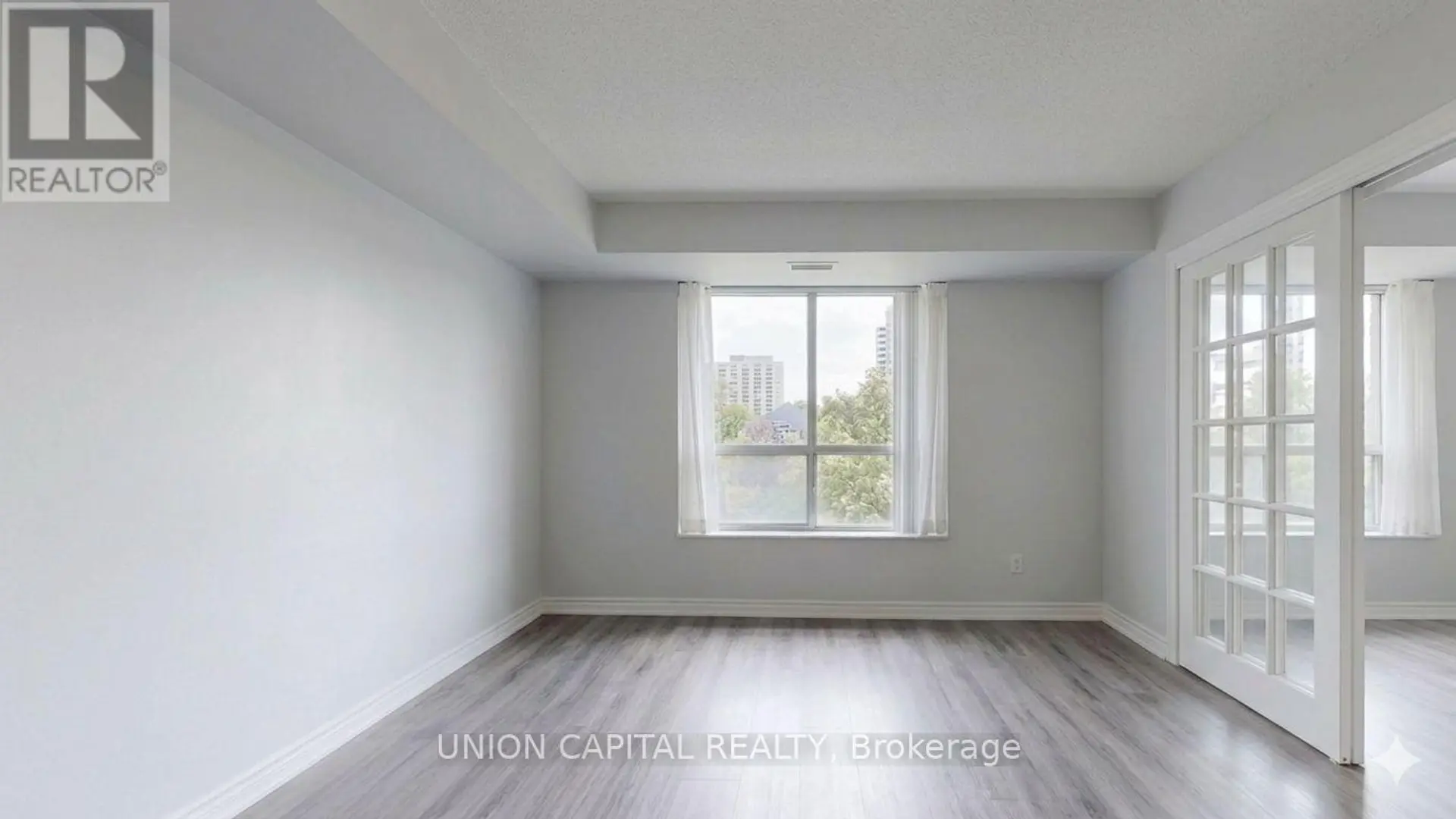 #217 3 ELLESMERE STREET - Image 10