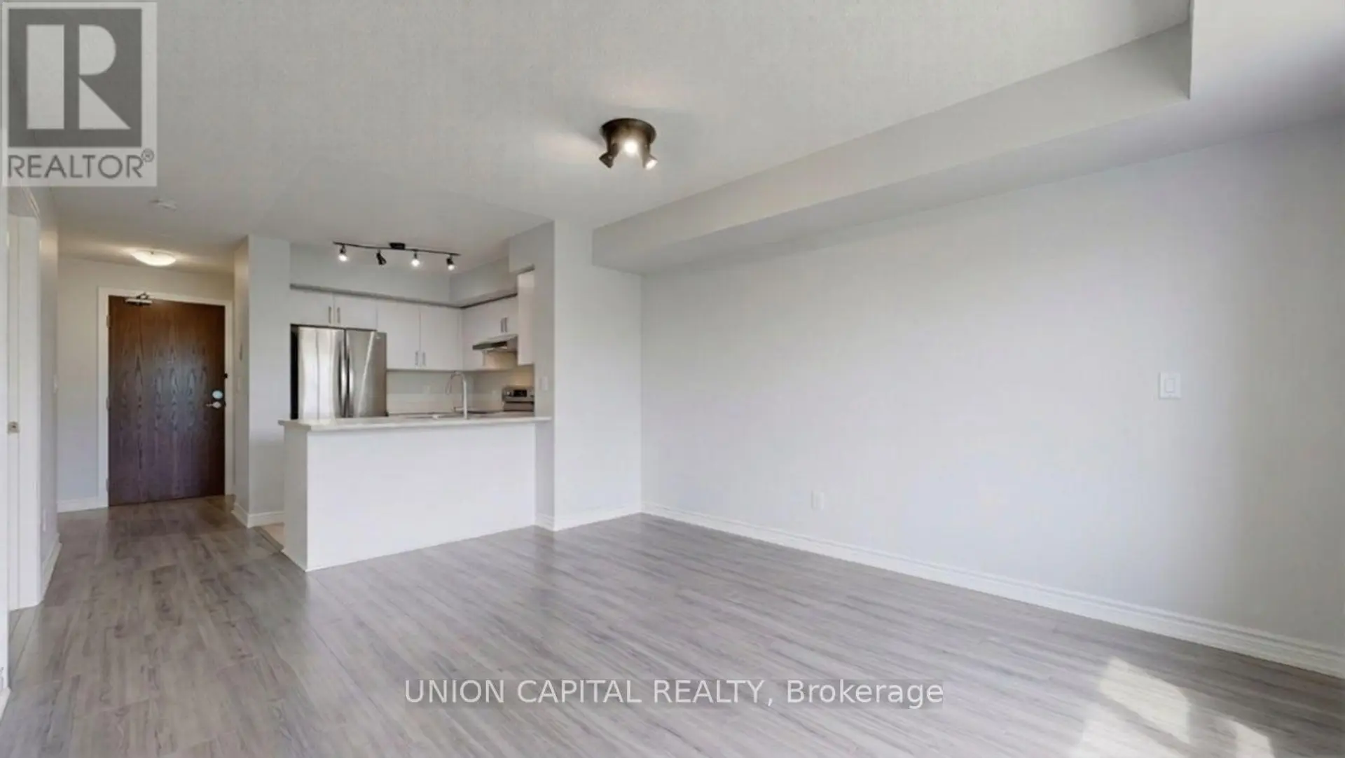 #217 3 ELLESMERE STREET - Image 5