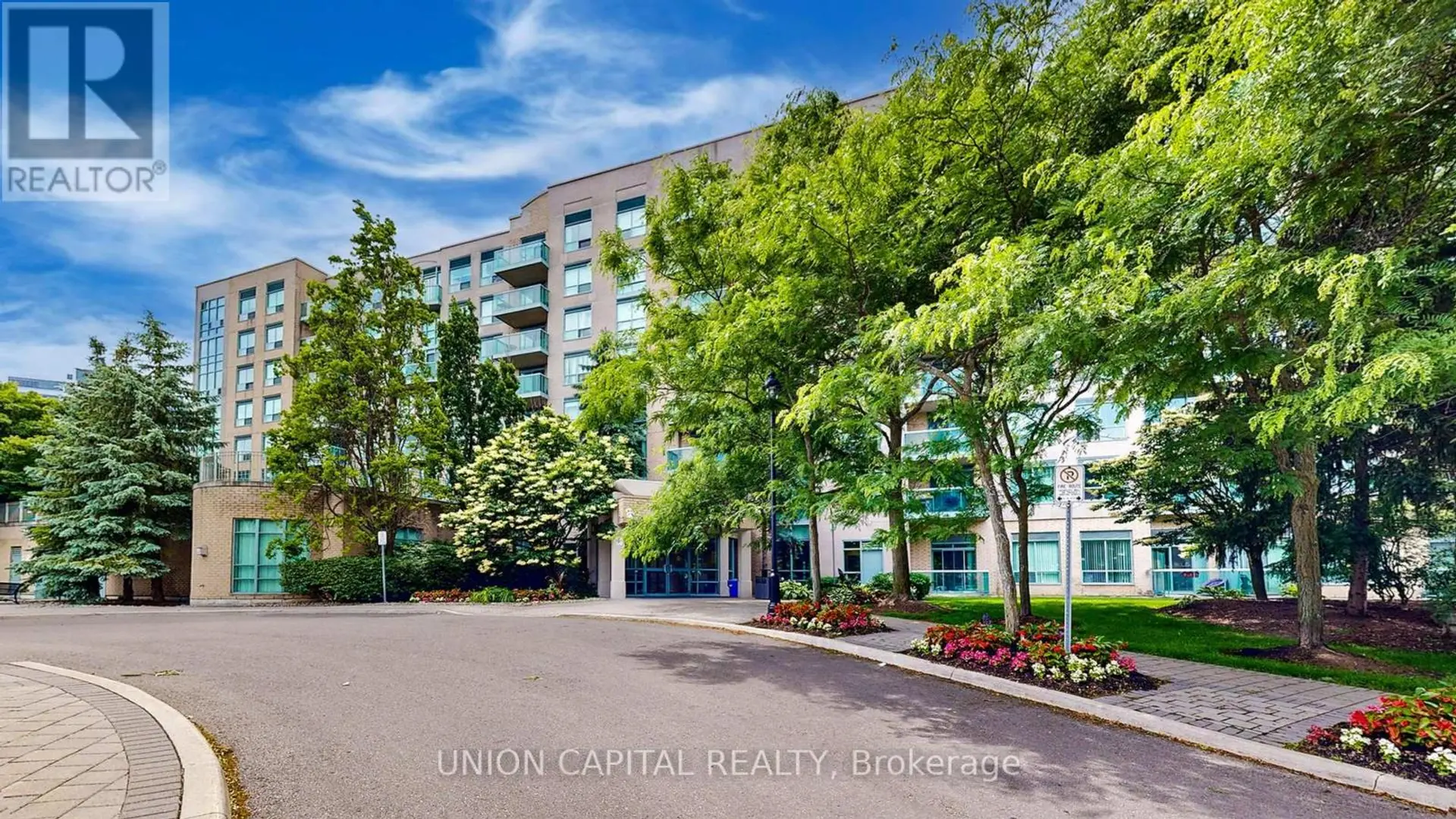 #217 3 ELLESMERE STREET - Image 1