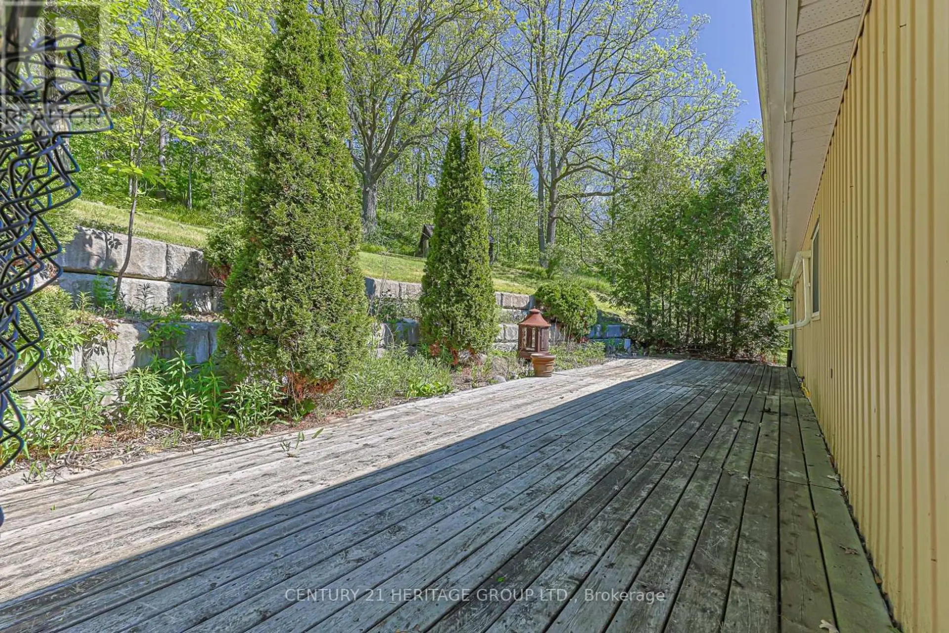 178 MAIN STREET N - Image 20
