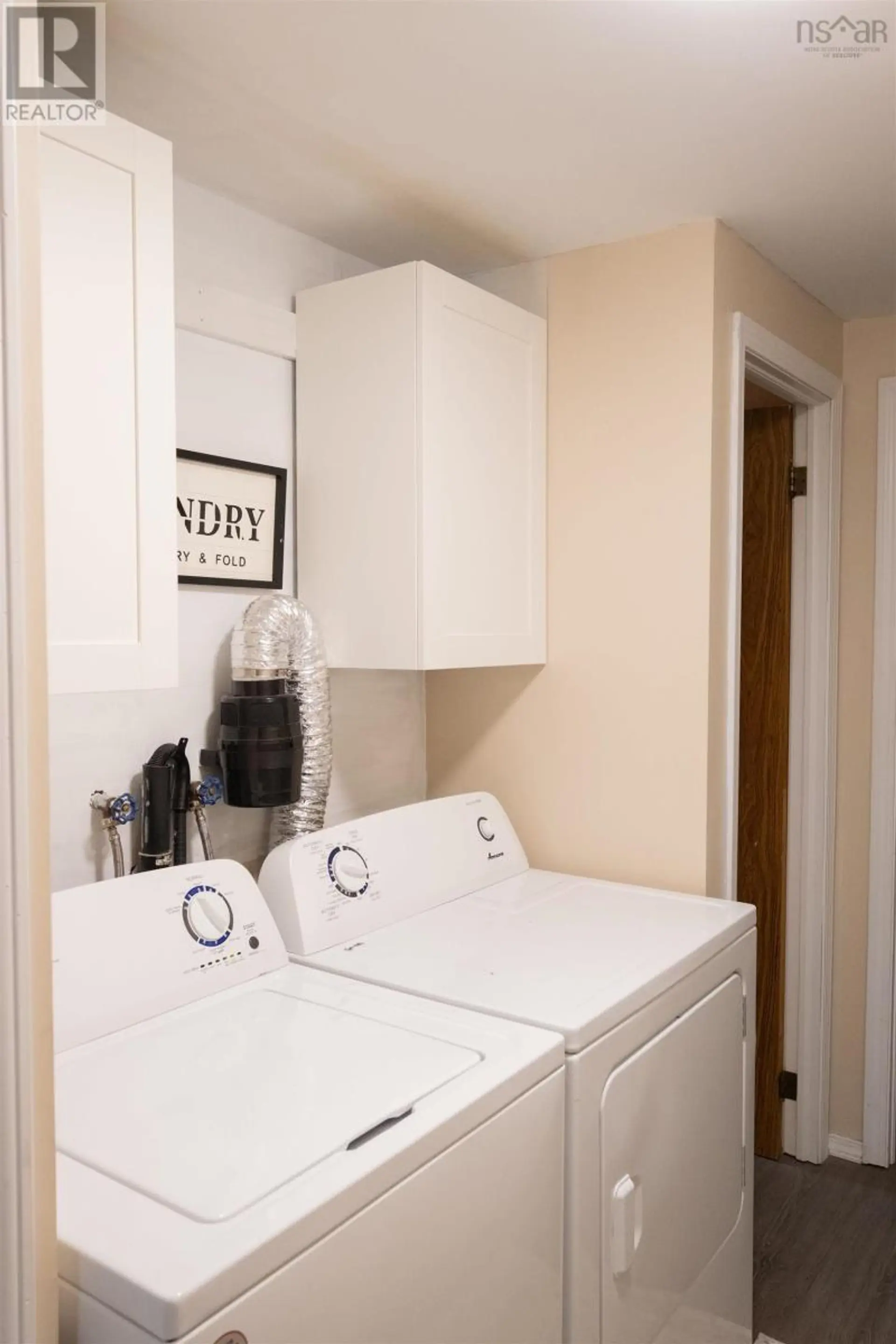 275 Circle Drive - Image 10