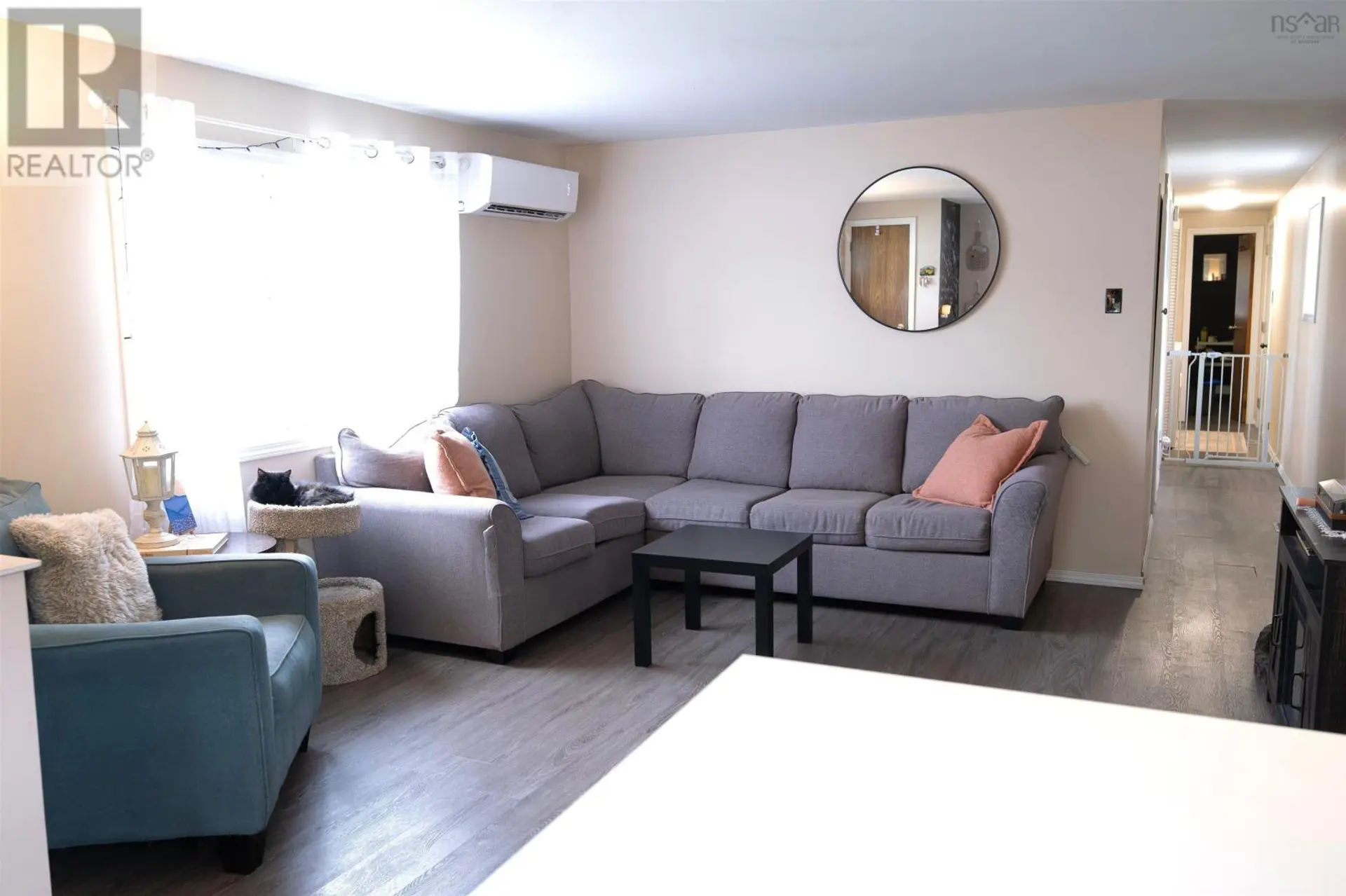 275 Circle Drive - Image 3