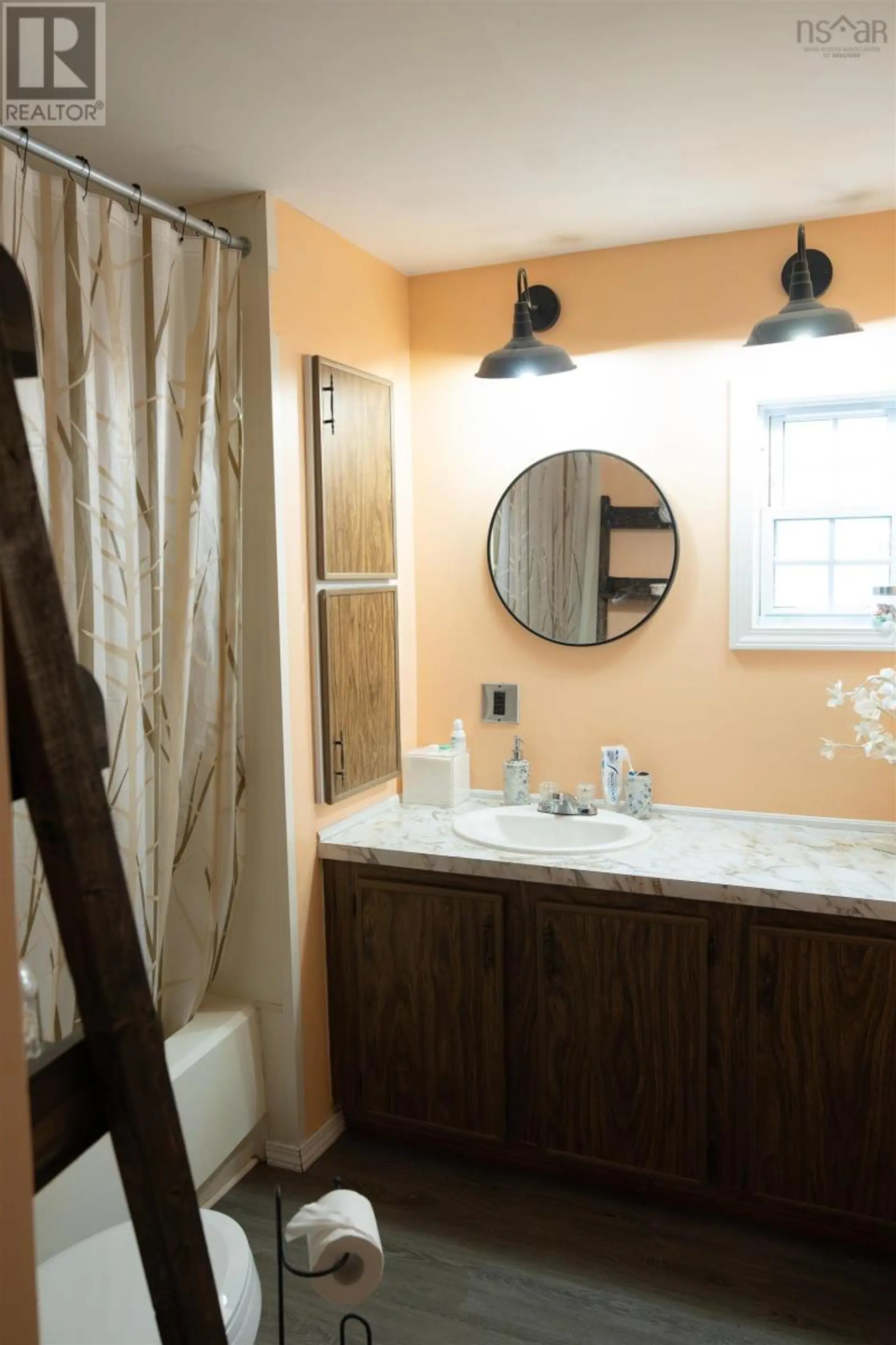 275 Circle Drive - Image 8