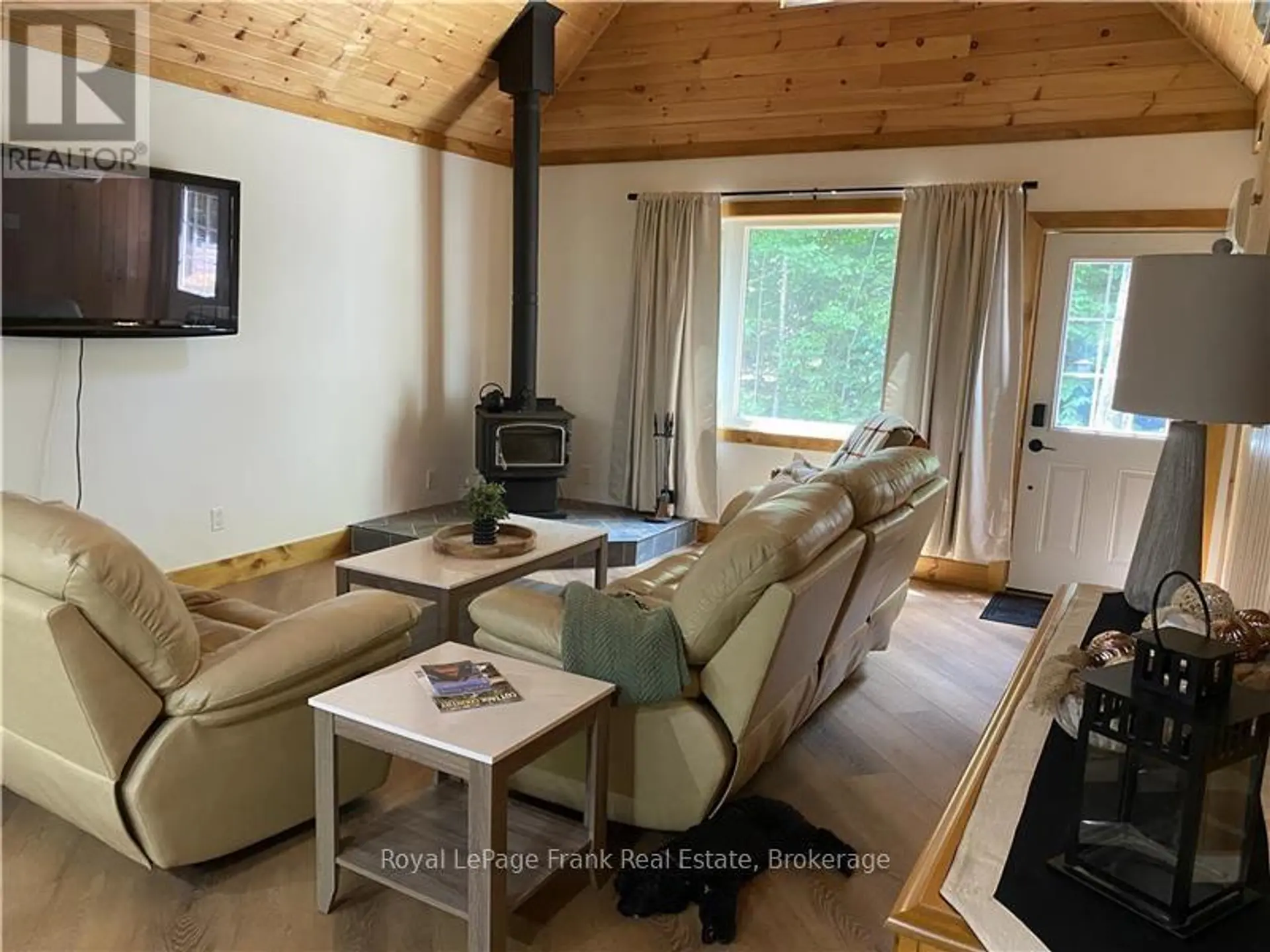 595 OLD DIAMOND LAKE ROAD - Image 3