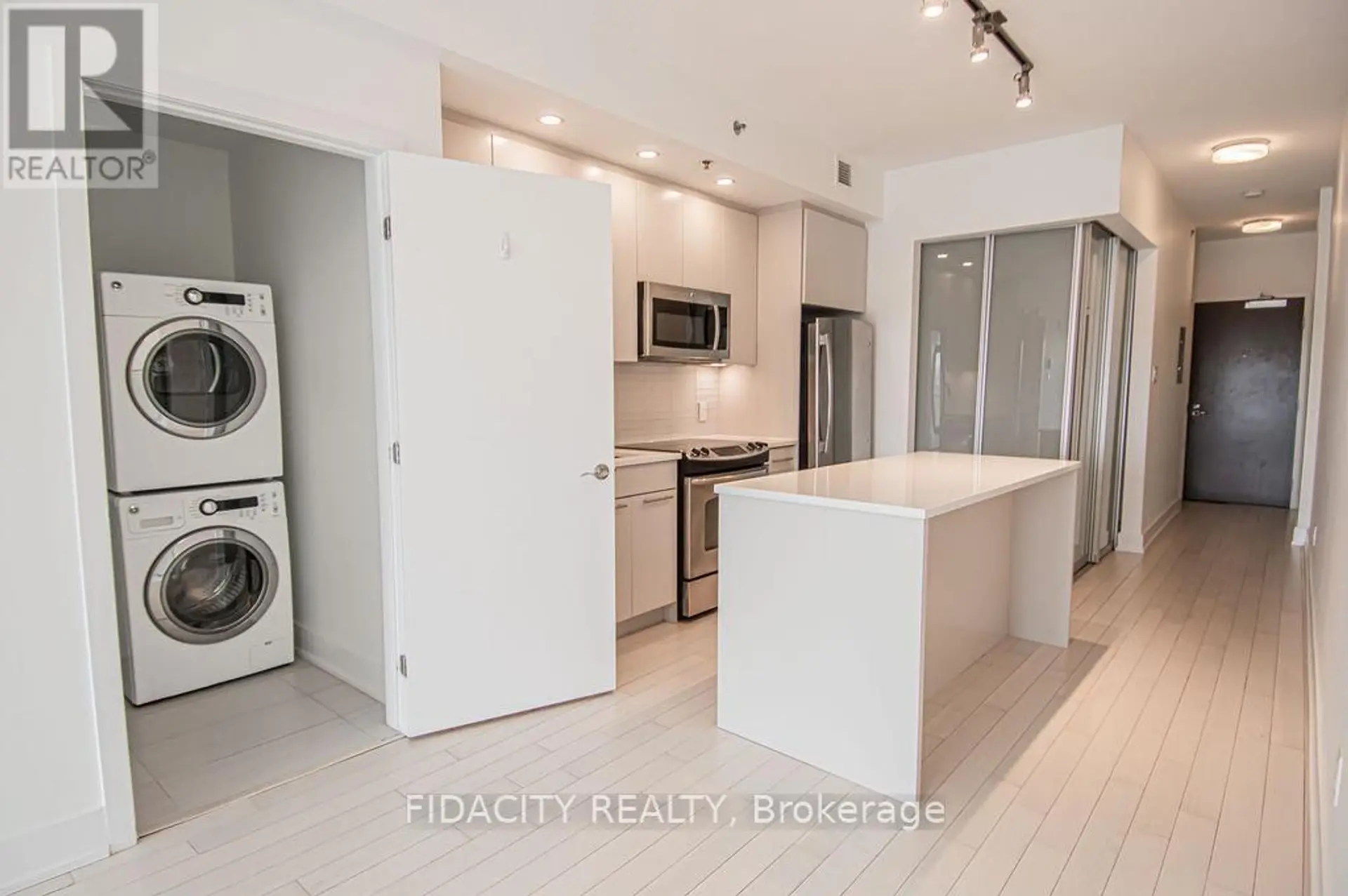 #513 88 RICHMOND ROAD - Image 4