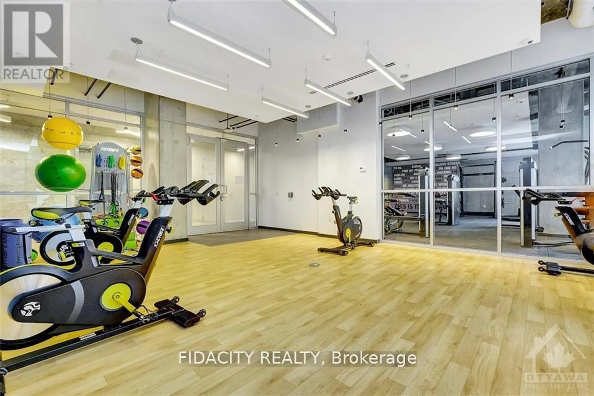 #1615 105 CHAMPAGNE AVENUE S - Image 11
