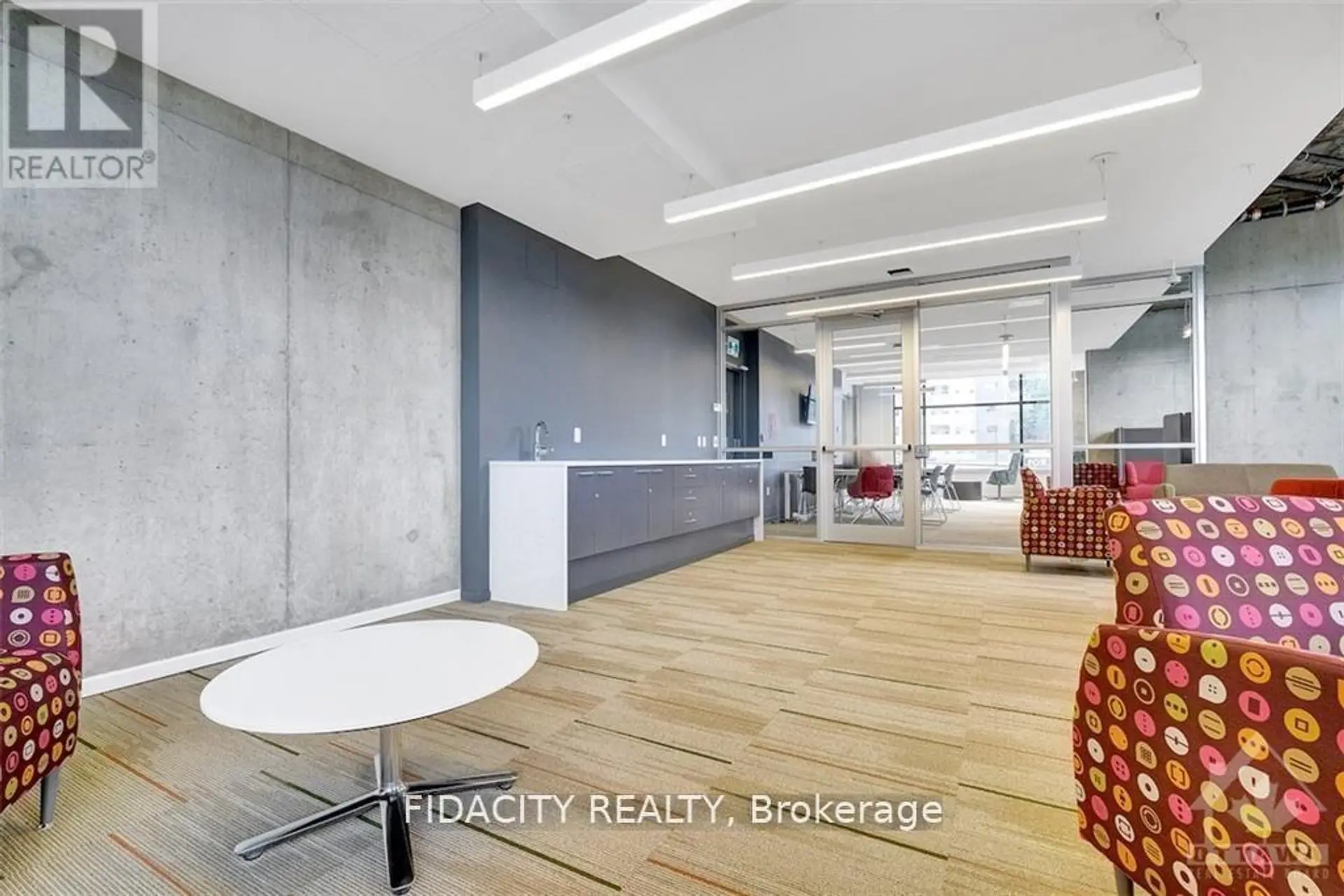 #1615 105 CHAMPAGNE AVENUE S - Image 8