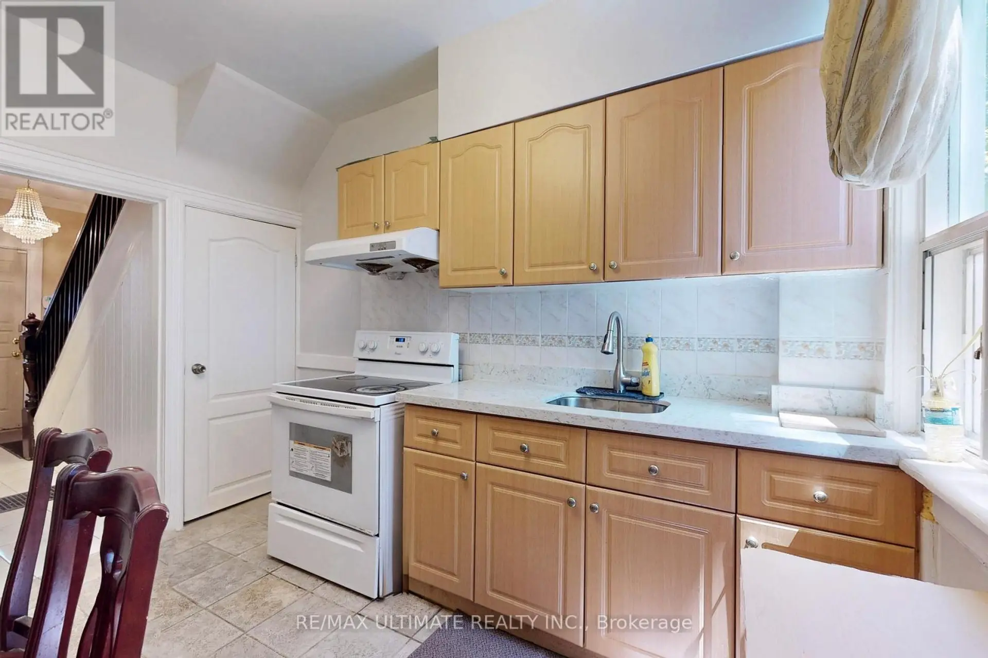 1299 DUNDAS STREET E - Image 5