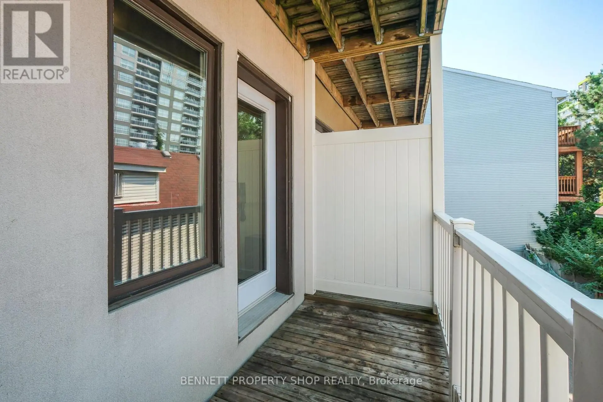 288 CAMBRIDGE STREET N - Image 17