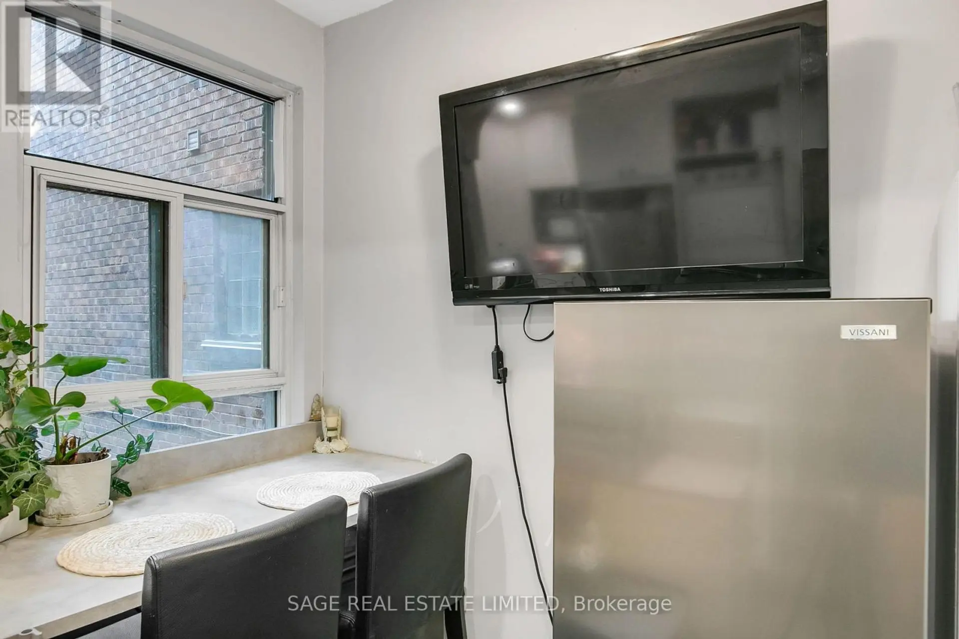 #204 1840 BATHURST STREET - Image 6