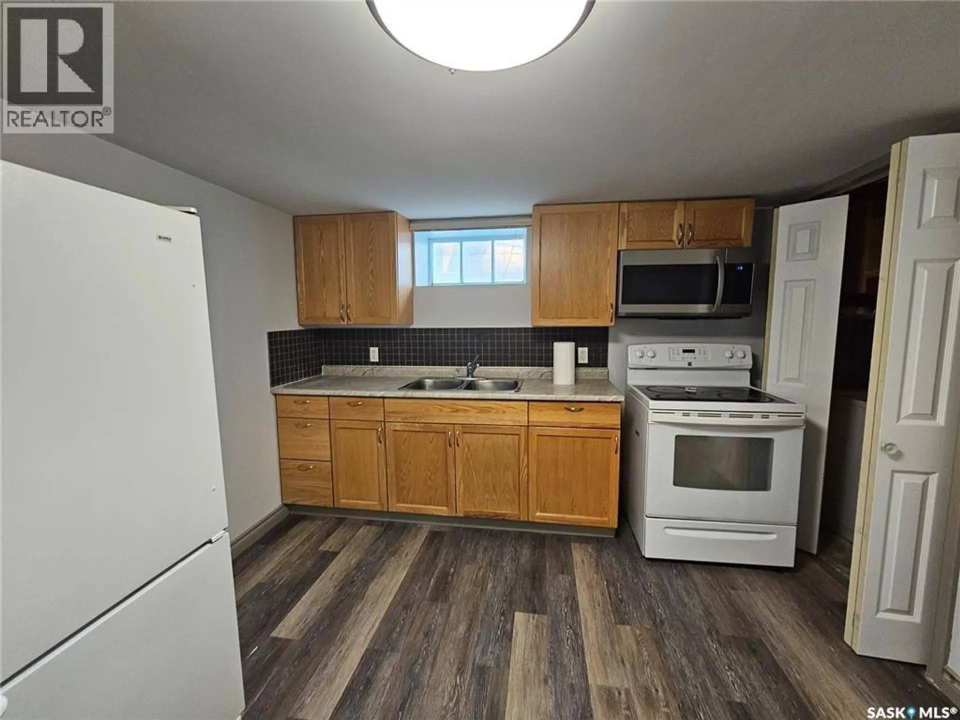399 9th AVENUE NW - Image 10