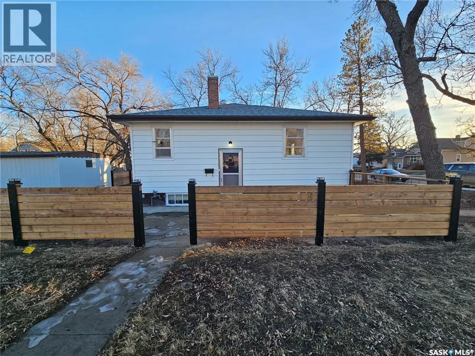 399 9th AVENUE NW - Image 13