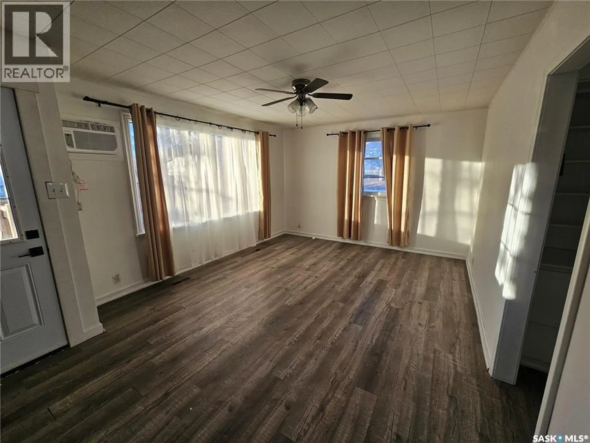 399 9th AVENUE NW - Image 2