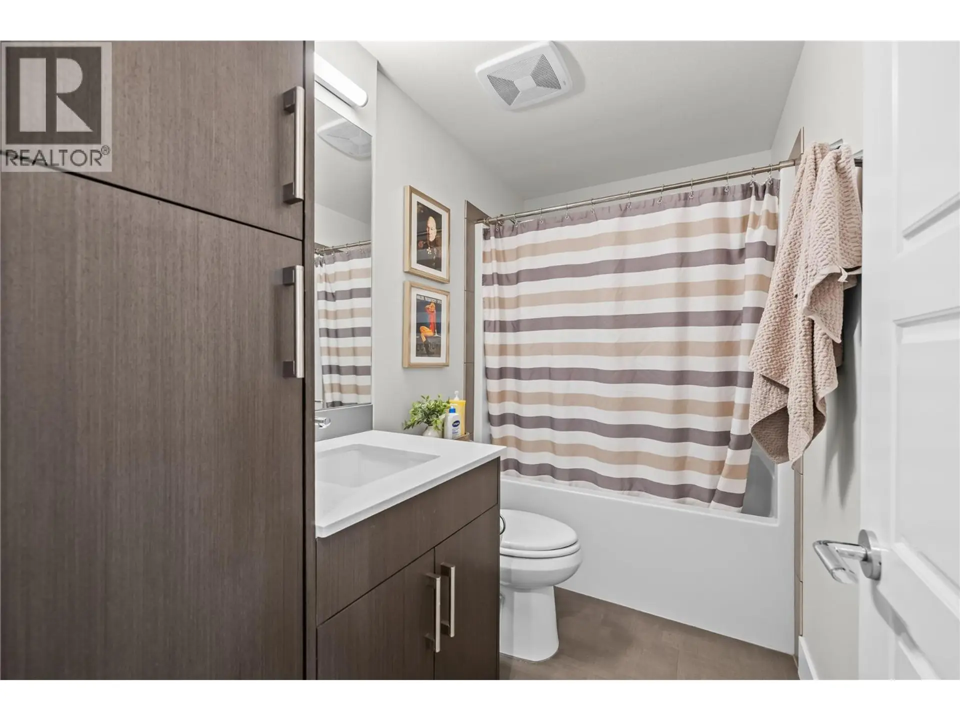 #426 925 Leon Avenue - Image 11