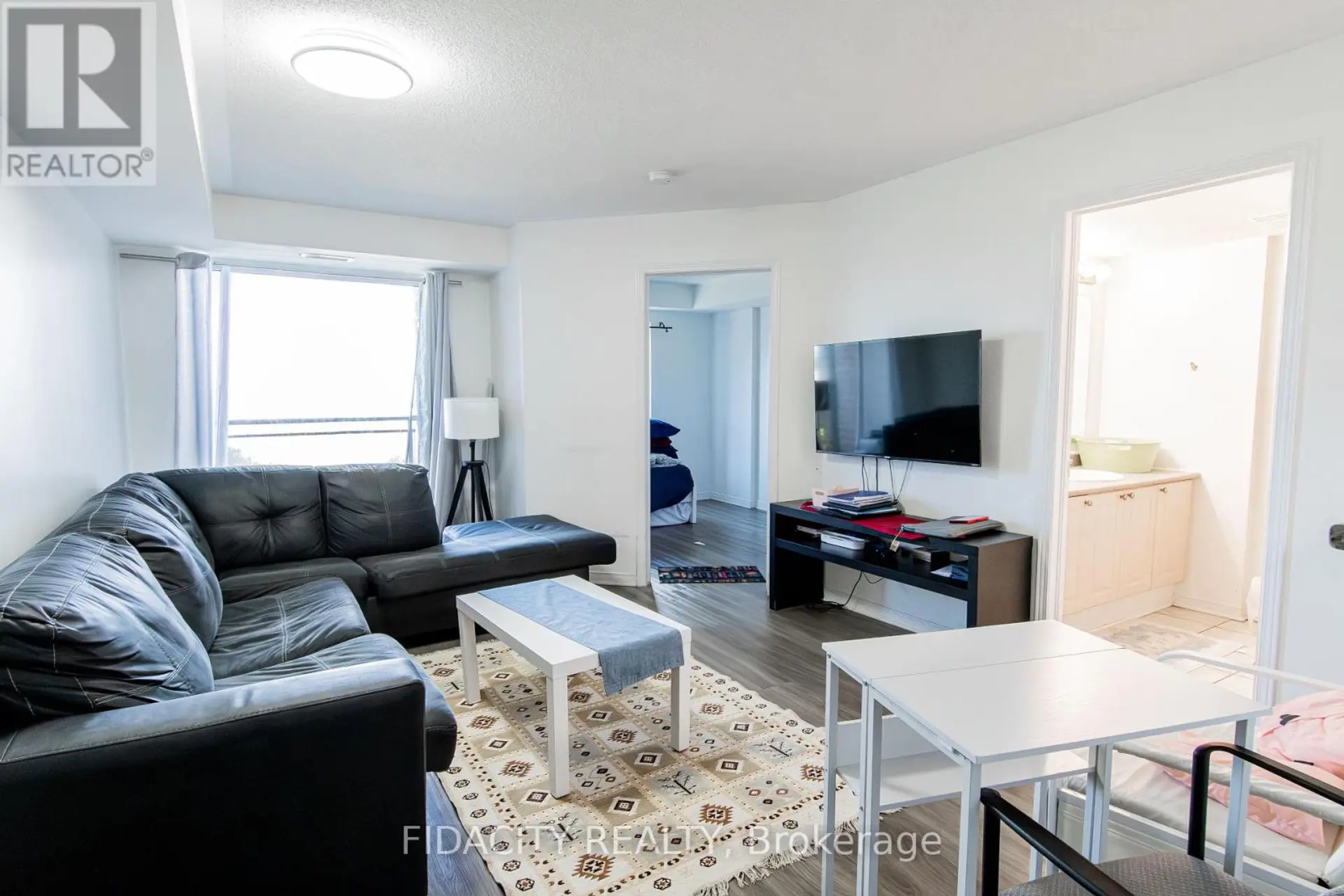 #8A 310 CENTRAL PARK DRIVE - Image 5