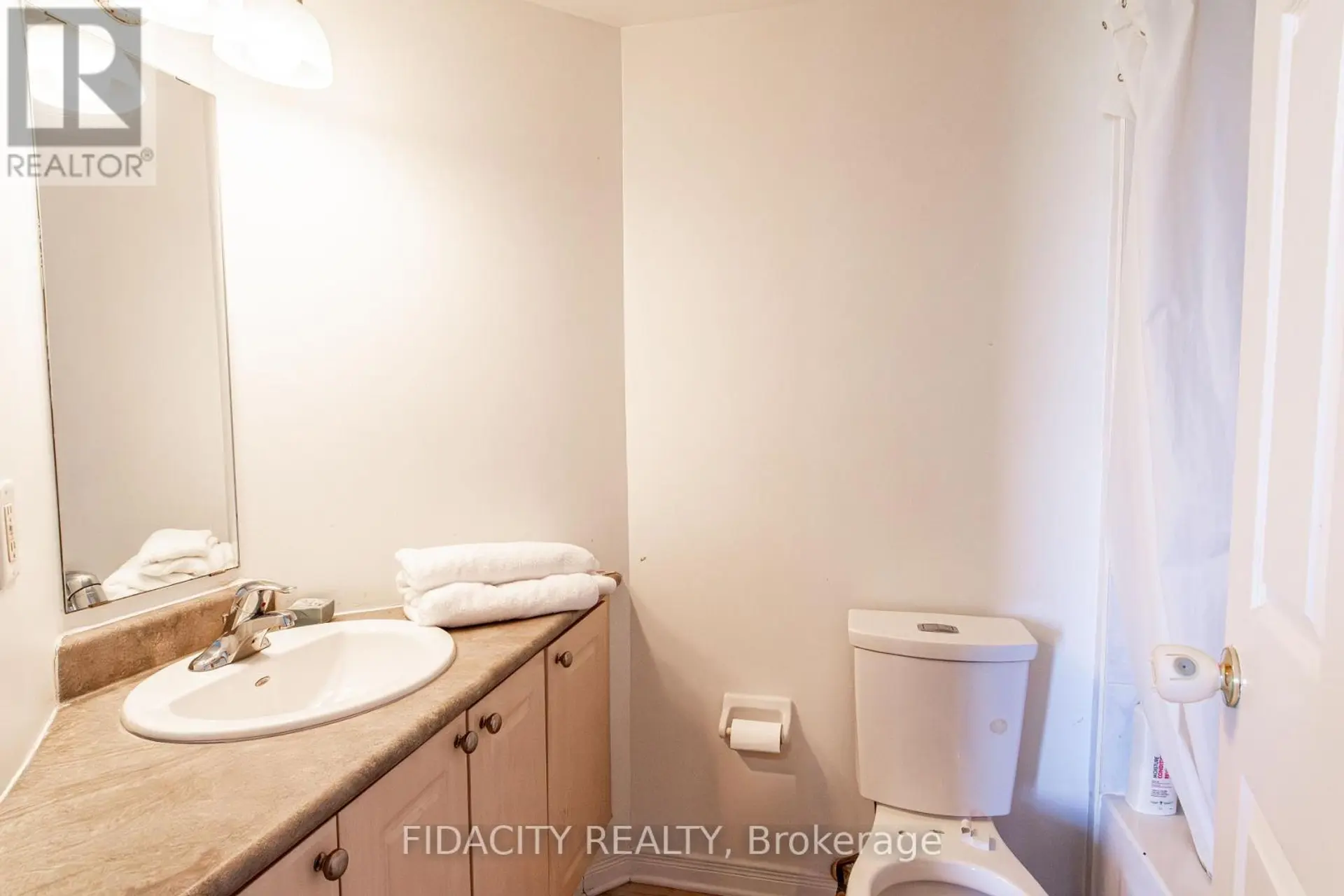 #8A 310 CENTRAL PARK DRIVE - Image 9