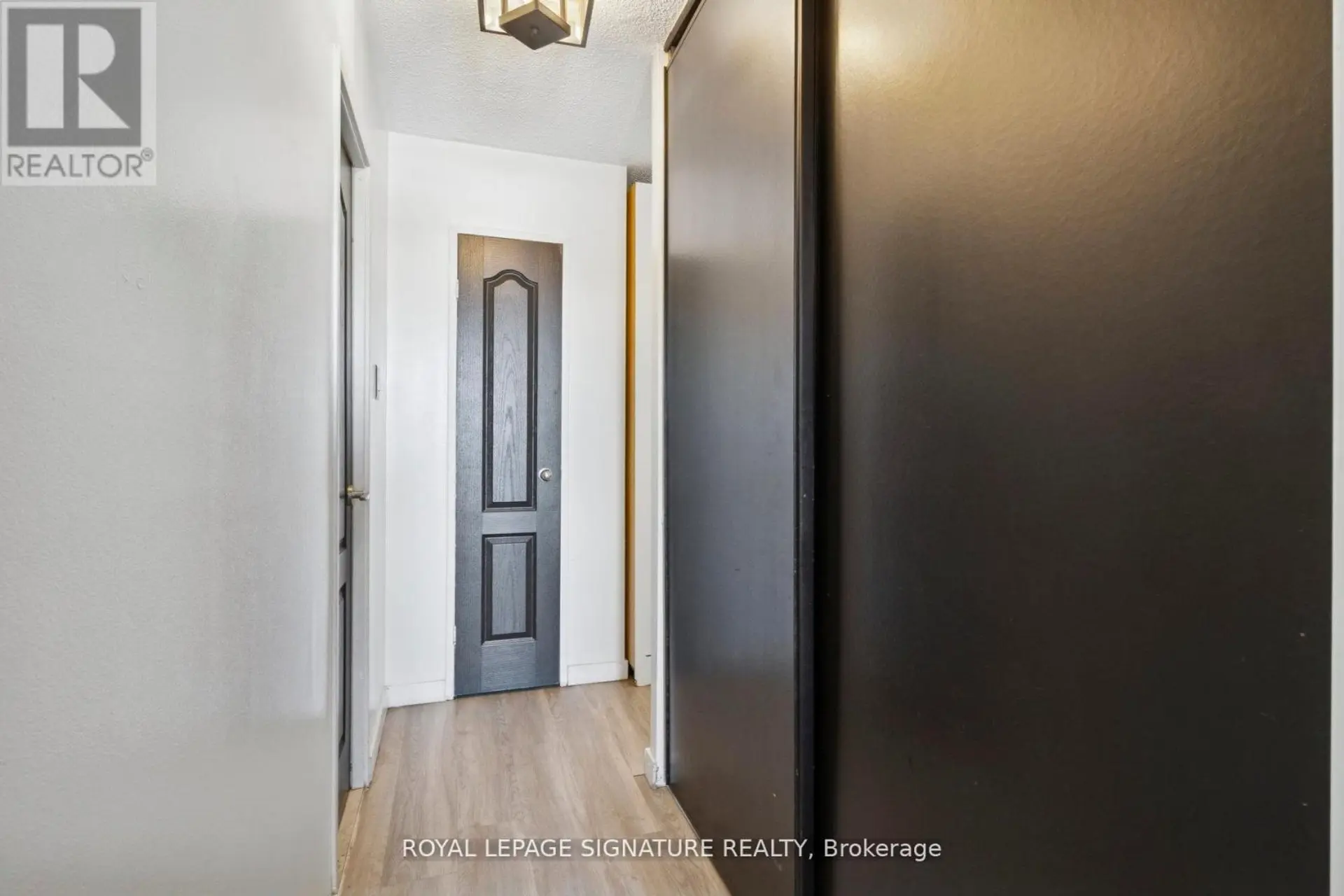 #720 4645 JANE STREET - Image 9