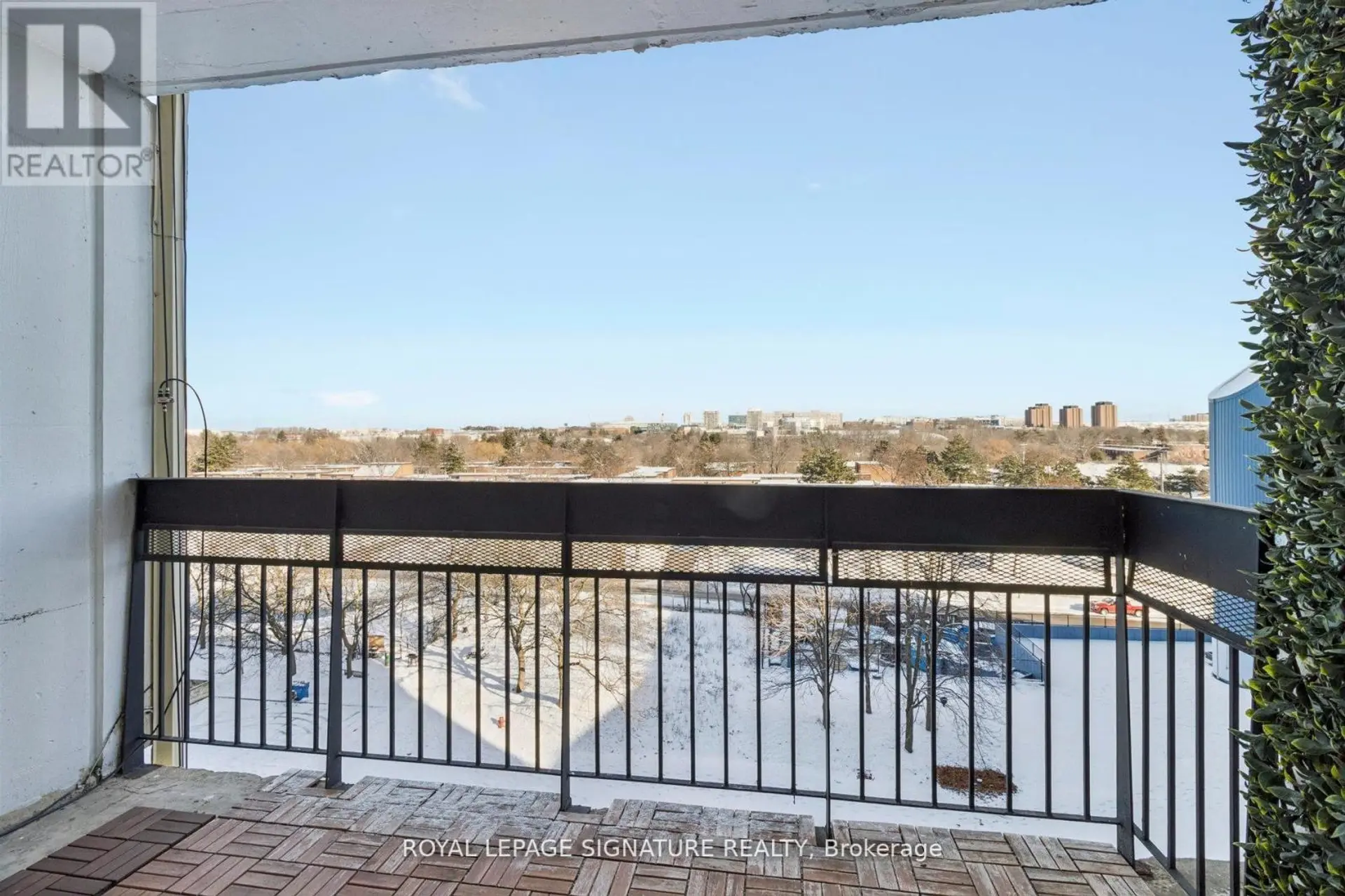 #720 4645 JANE STREET - Image 15
