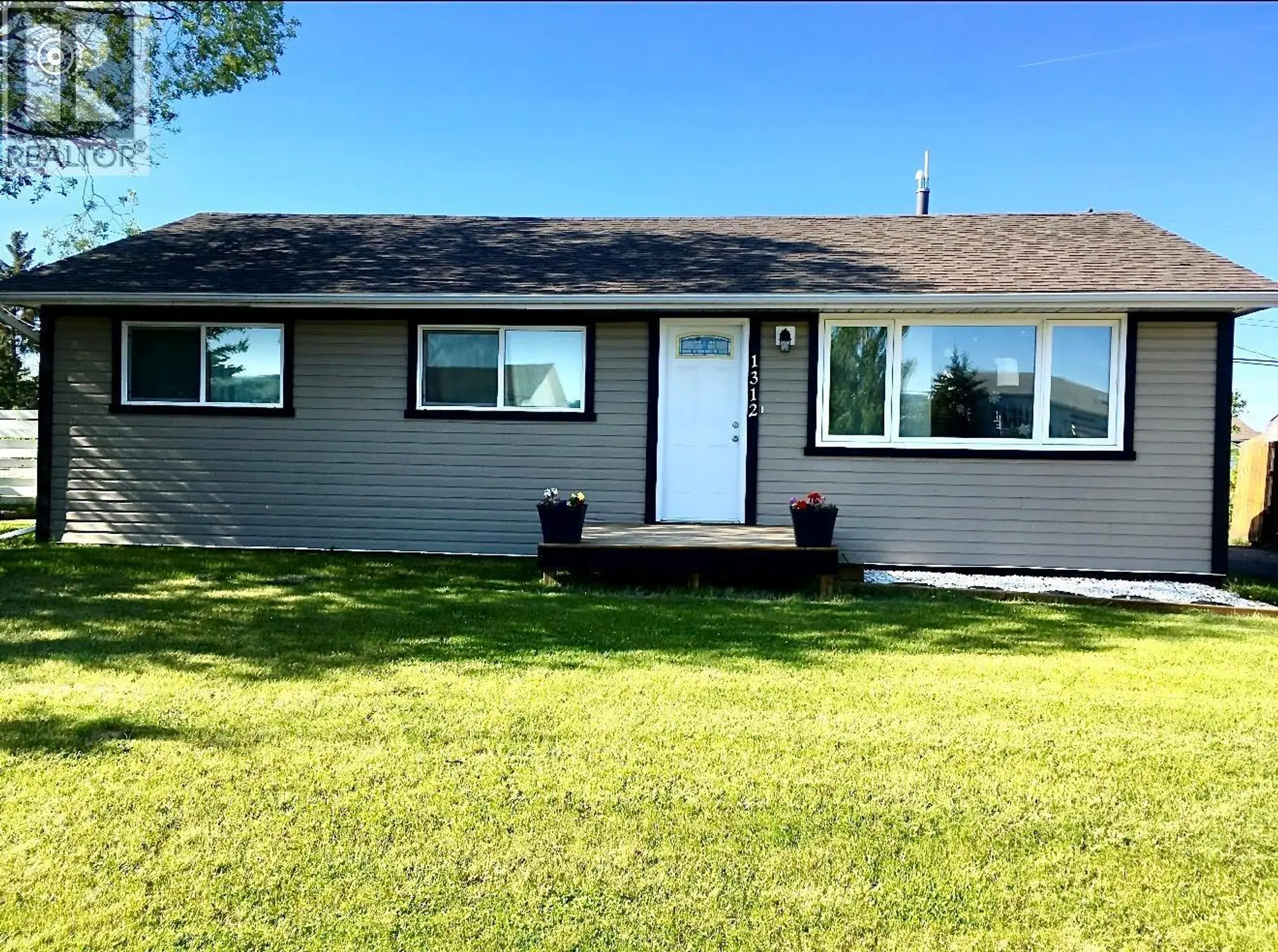 1312 116 Avenue - Image 1