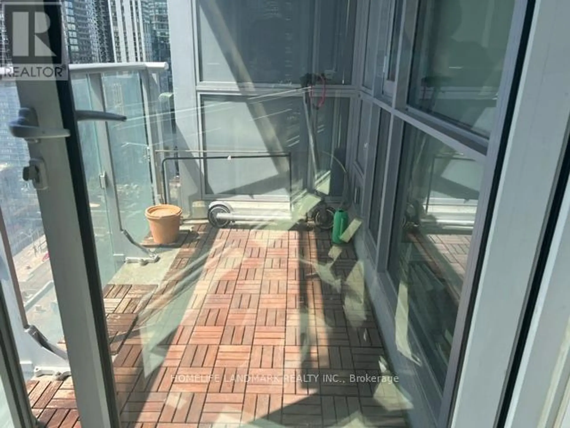 #1906 30 NELSON STREET - Image 7