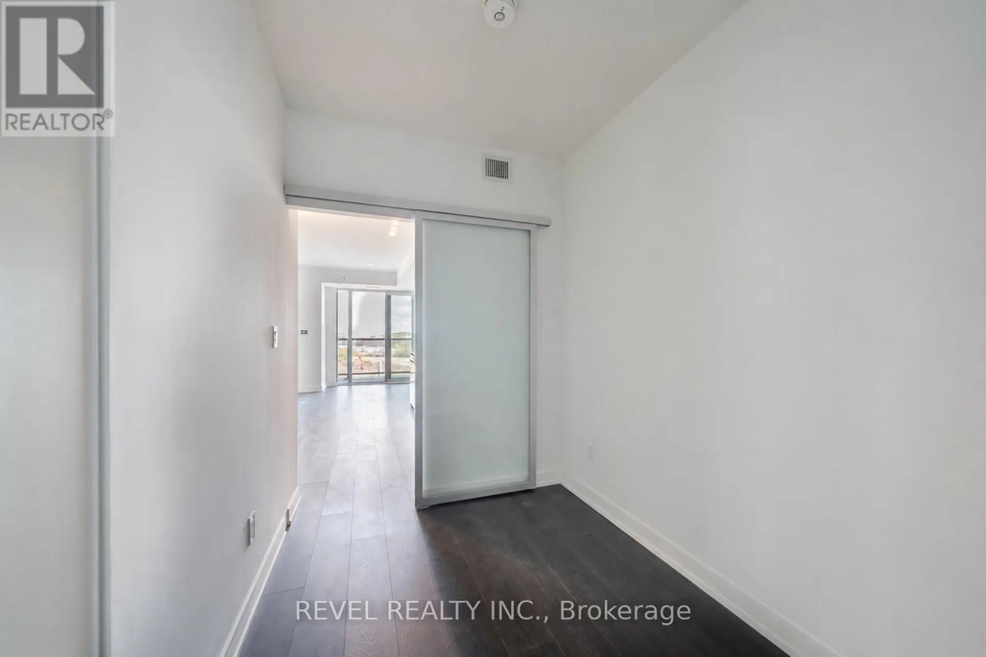 #A223 3210 DAKOTA COMMON - Image 6