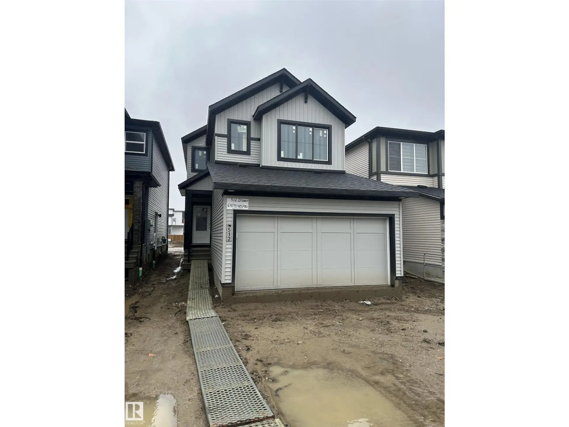 512 22 ST SW