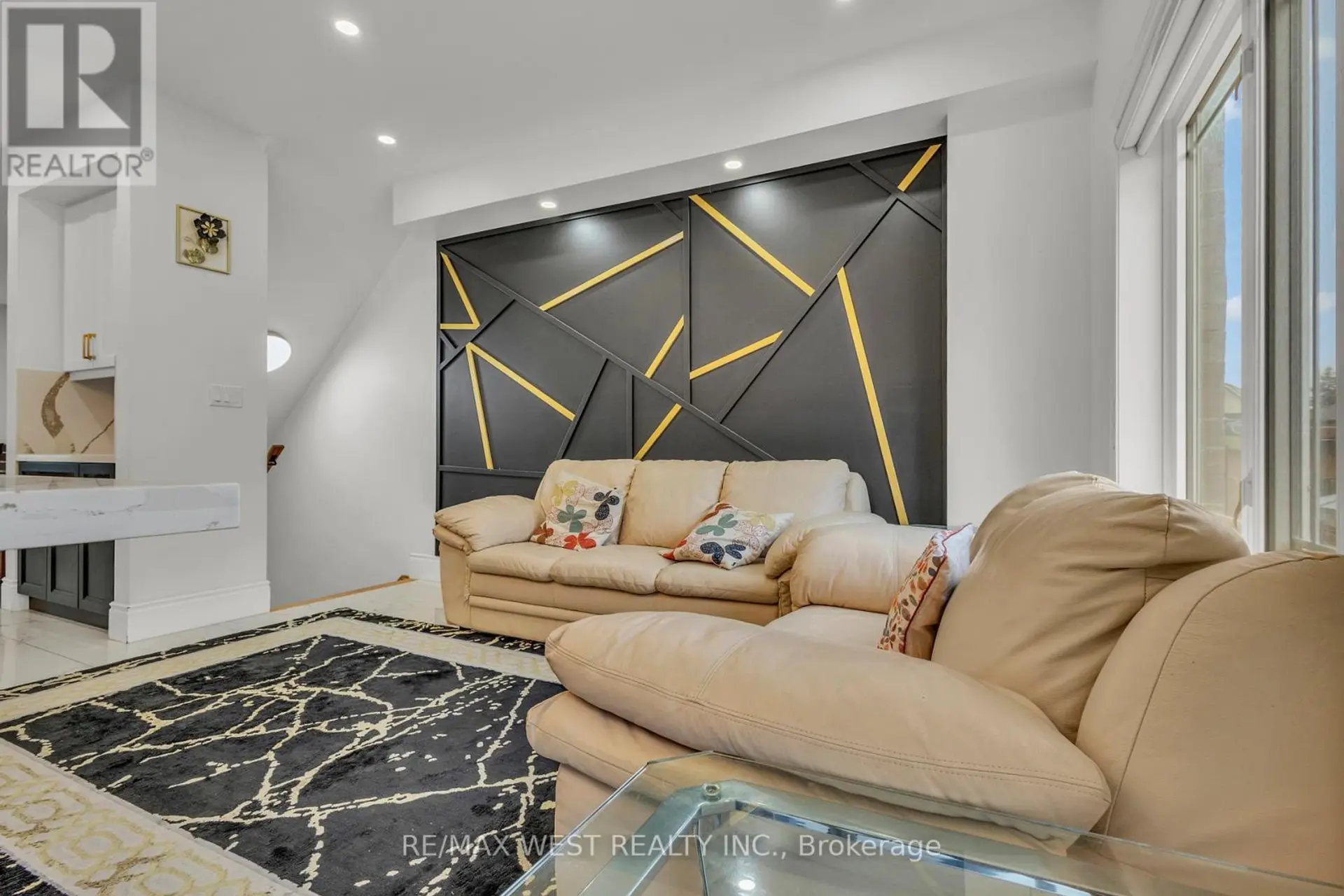 12 WATERSTONE WAY - Image 4