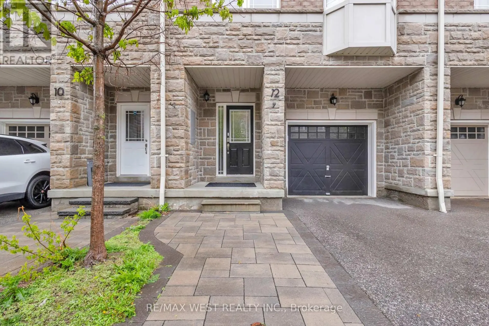 12 WATERSTONE WAY - Image 2