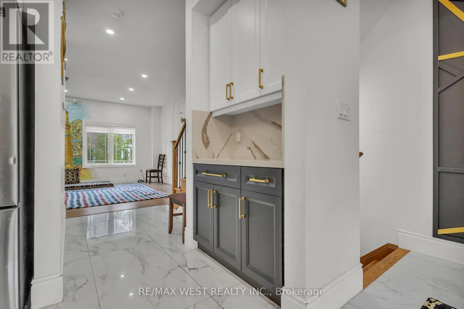 12 WATERSTONE WAY - Image 9