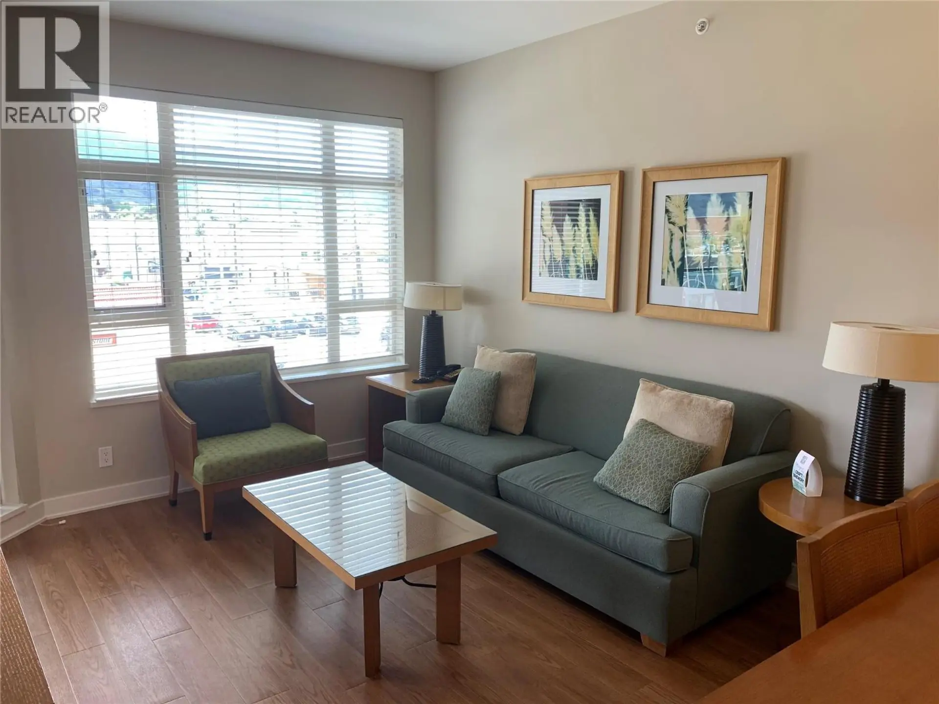 #419 15 PARK Place - Image 5
