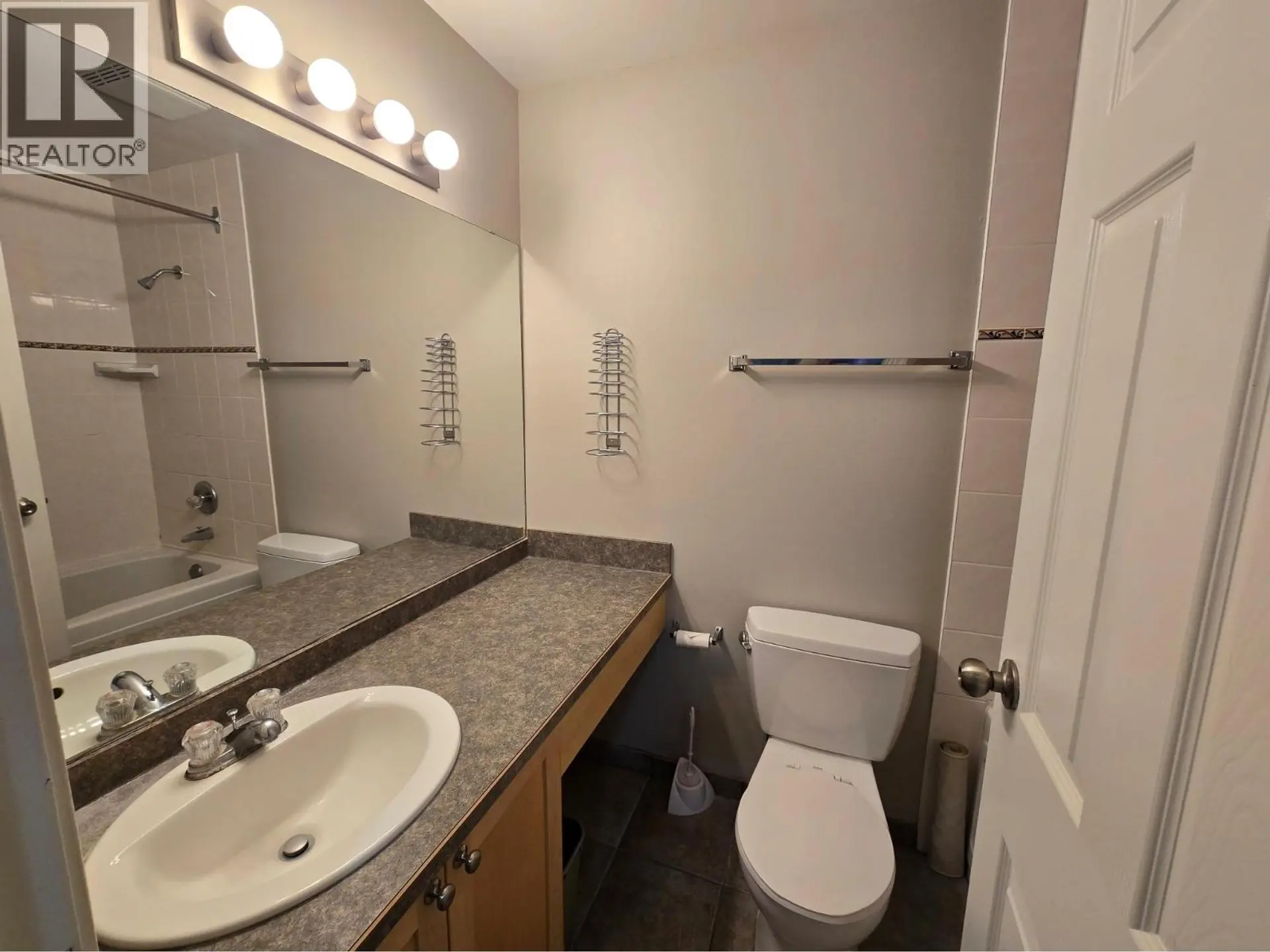 #908 2030 Panorama Drive - Image 12